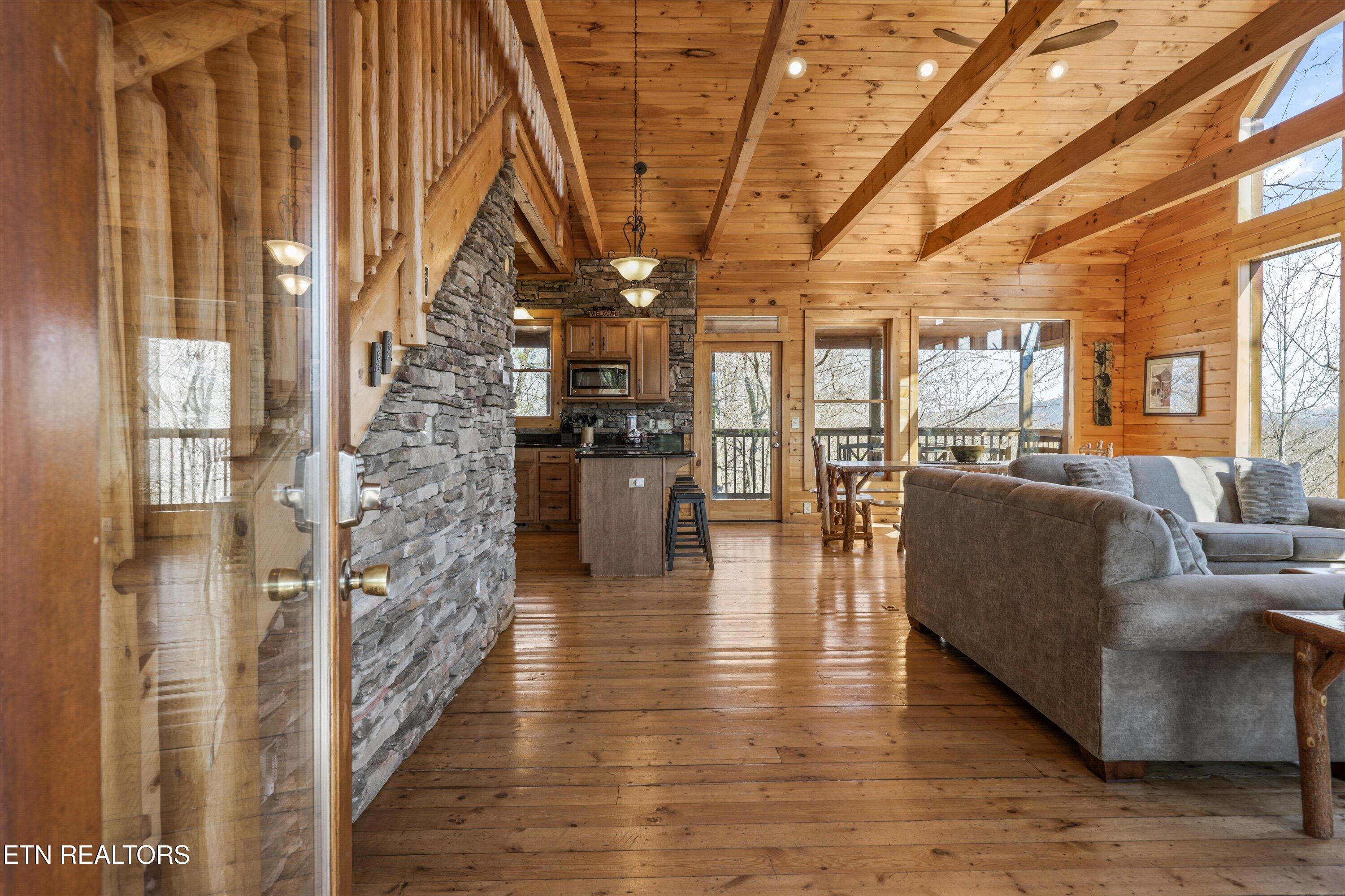 1009 Vista Drive Gatlinburg TN 37738