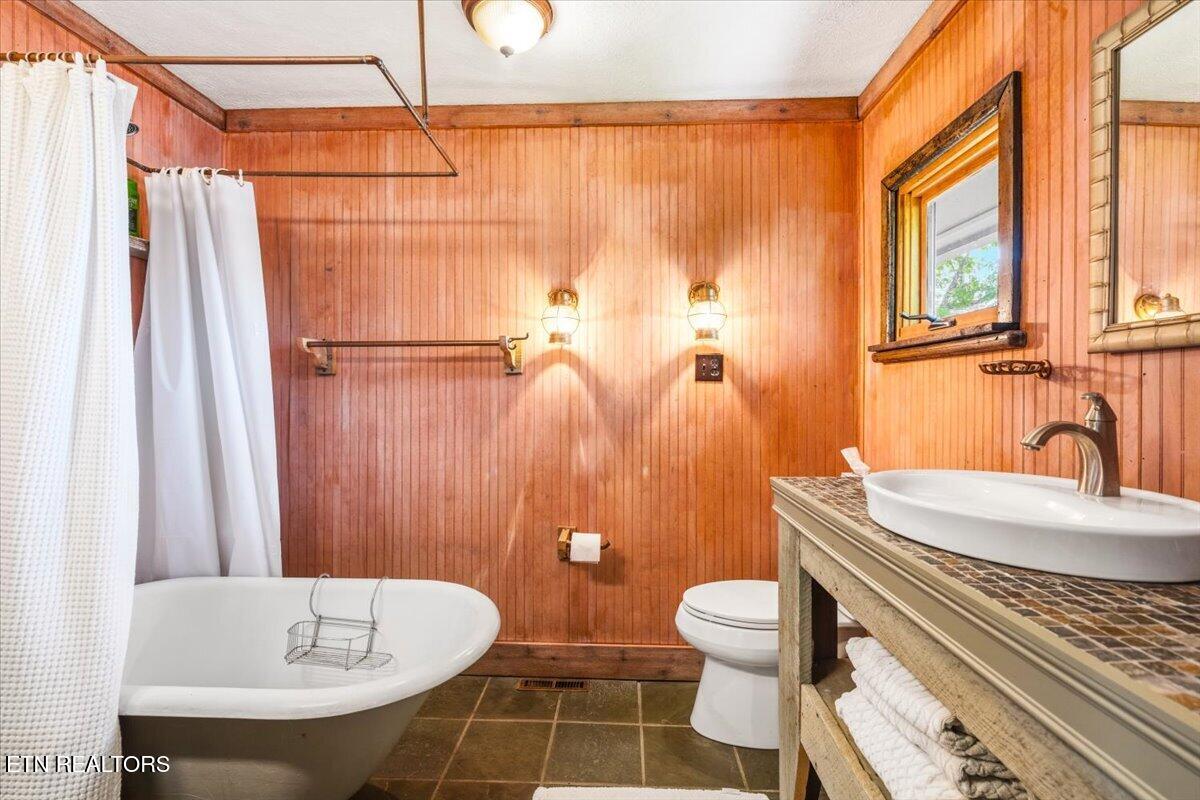 244 Lakeshore Drive Maynardville TN 37807