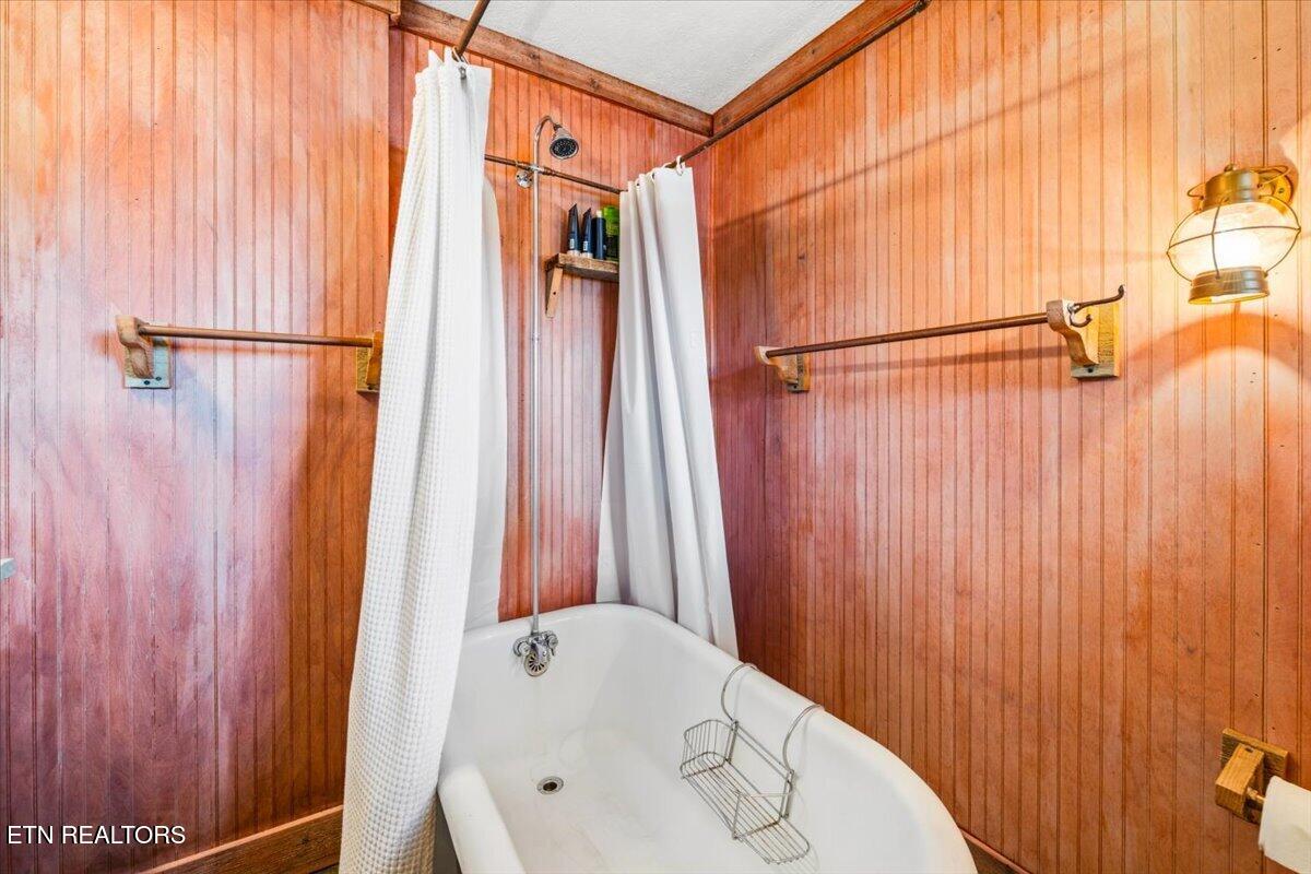 244 Lakeshore Drive Maynardville TN 37807