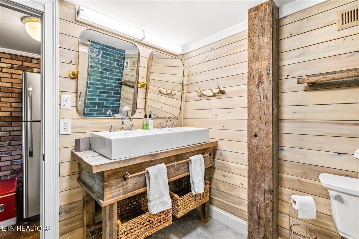 244 Lakeshore Drive Maynardville TN 37807