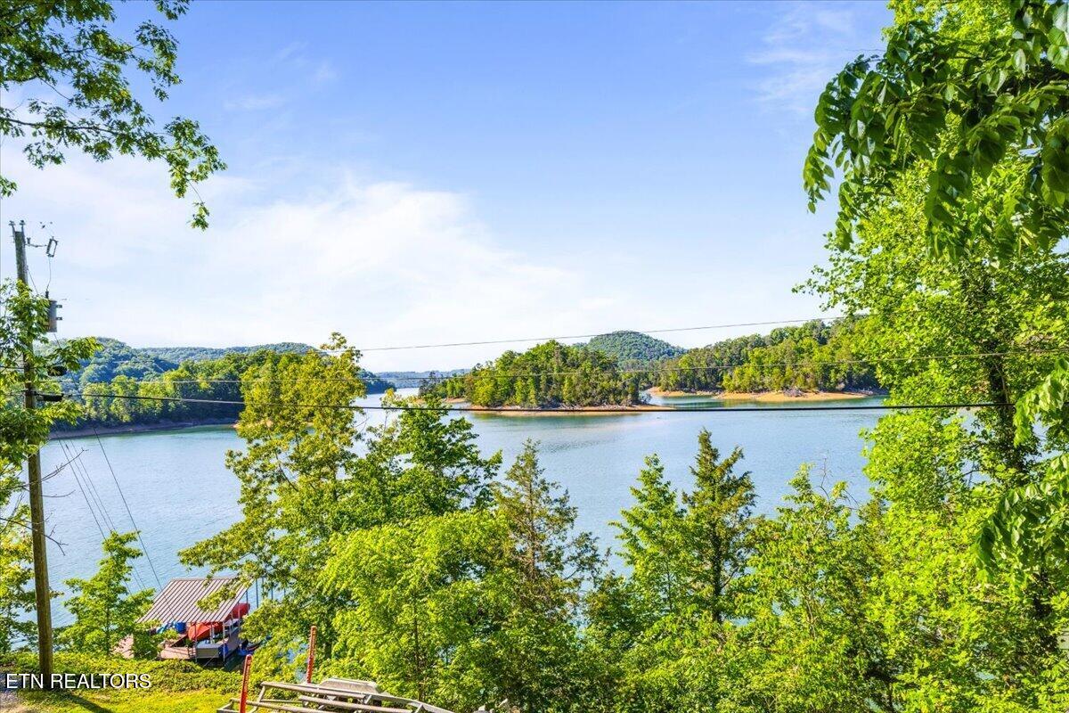 244 Lakeshore Drive Maynardville TN 37807