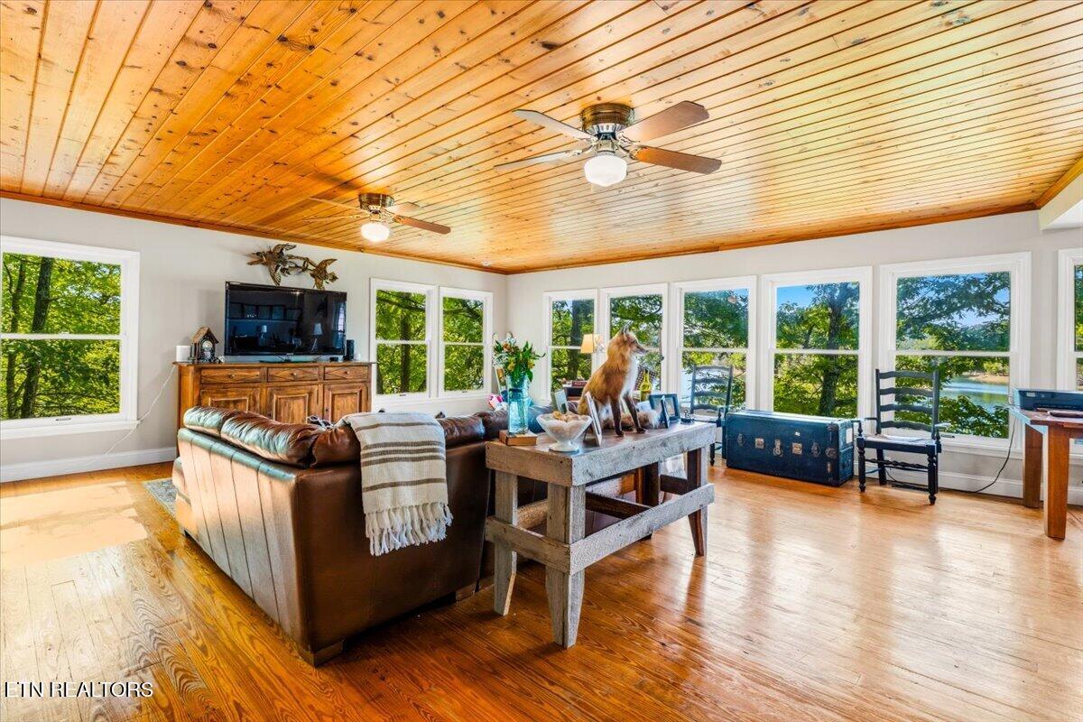 244 Lakeshore Drive Maynardville TN 37807