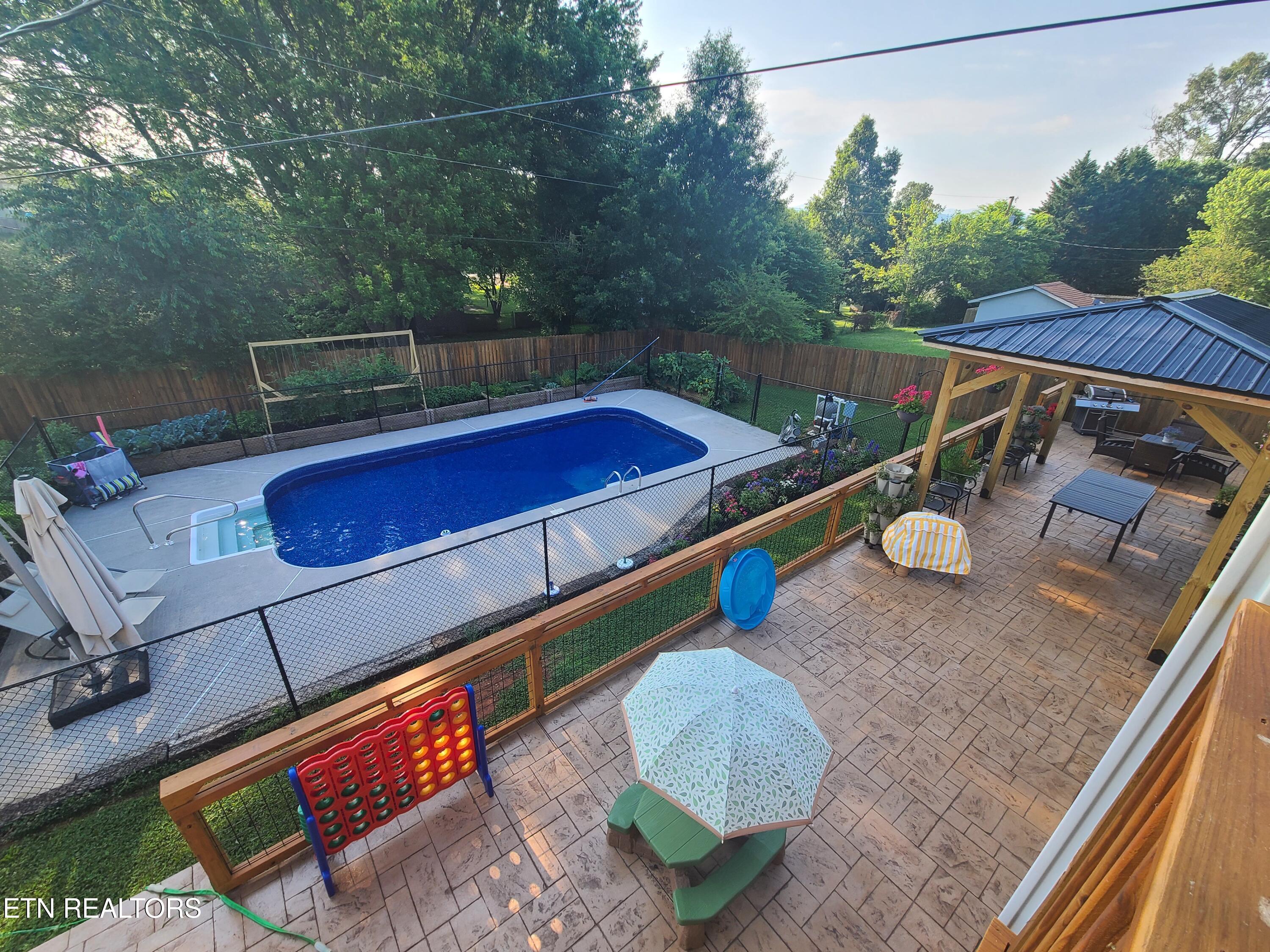 1207 Lenore Lane Maryville TN 37804