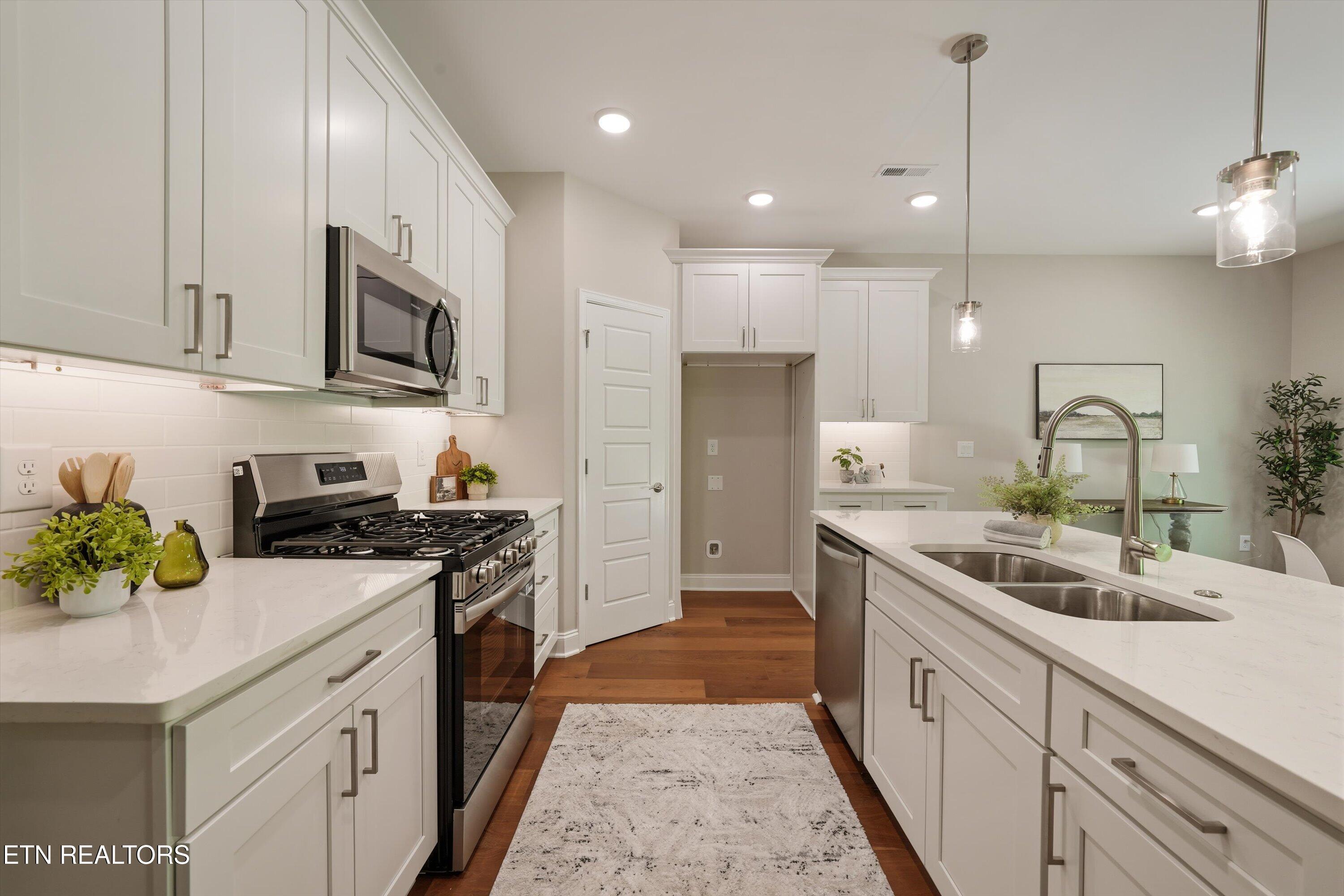 1632 Green Meadows Lane Lenoir City TN 37771