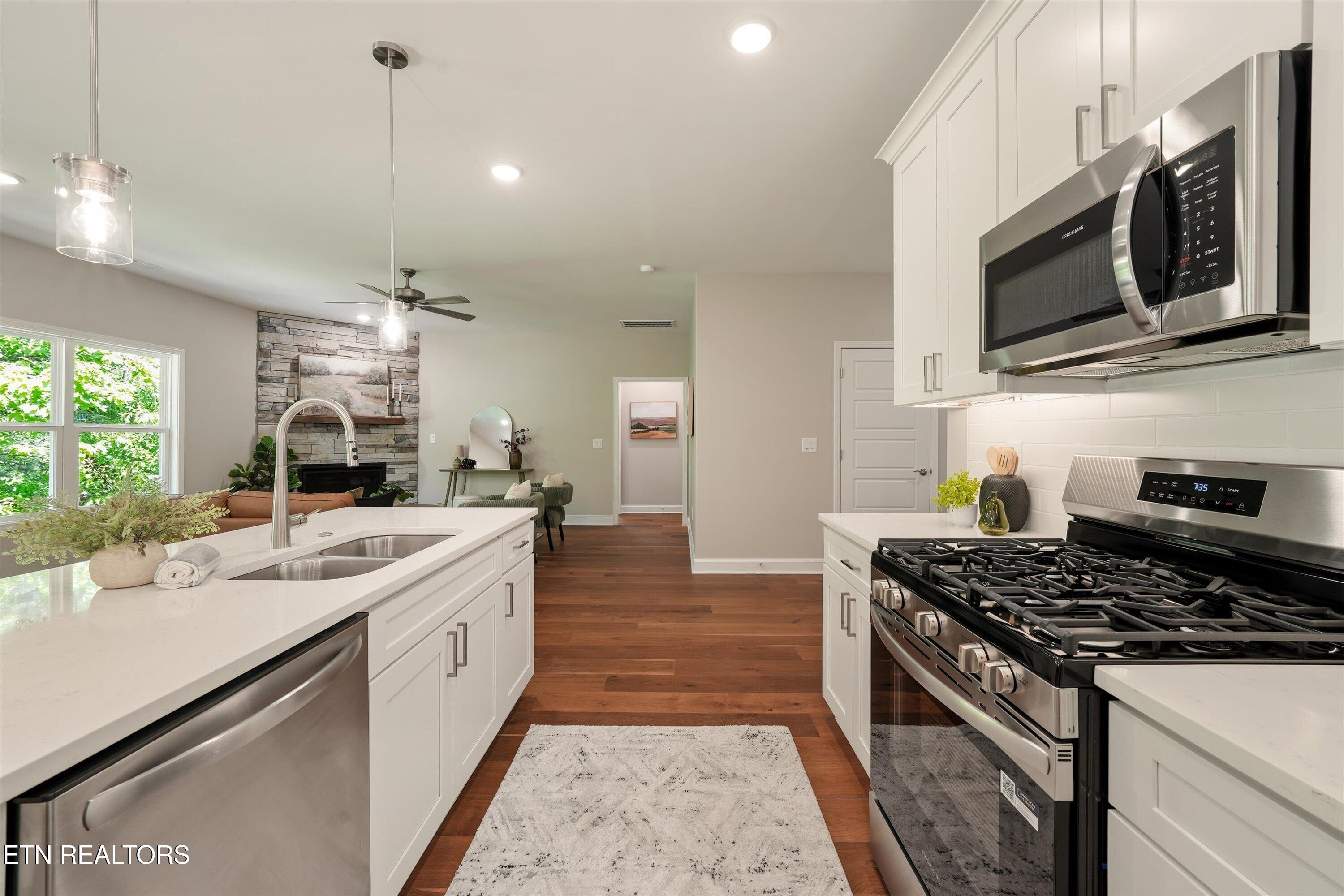 1632 Green Meadows Lane Lenoir City TN 37771
