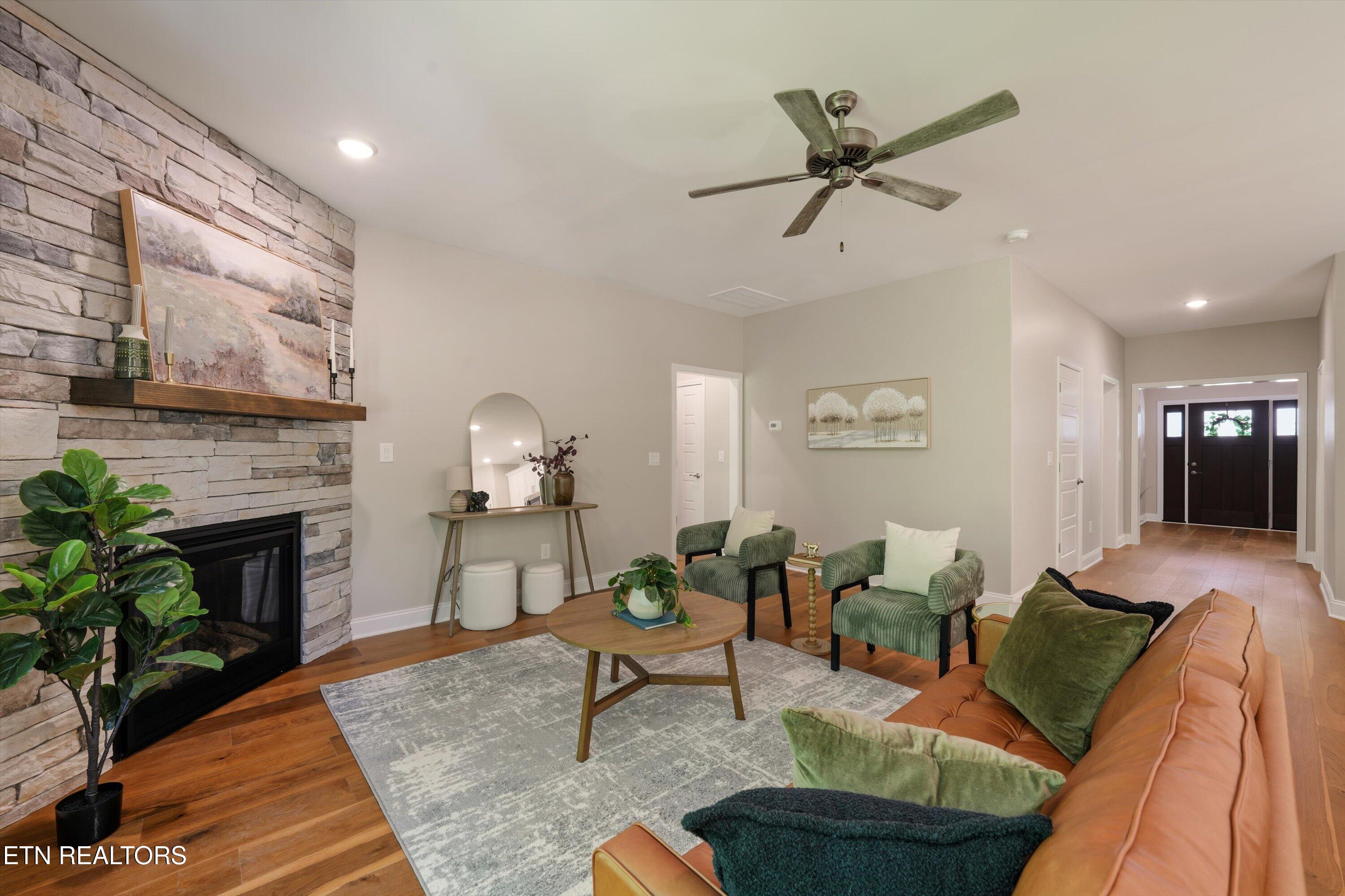 1632 Green Meadows Lane Lenoir City TN 37771