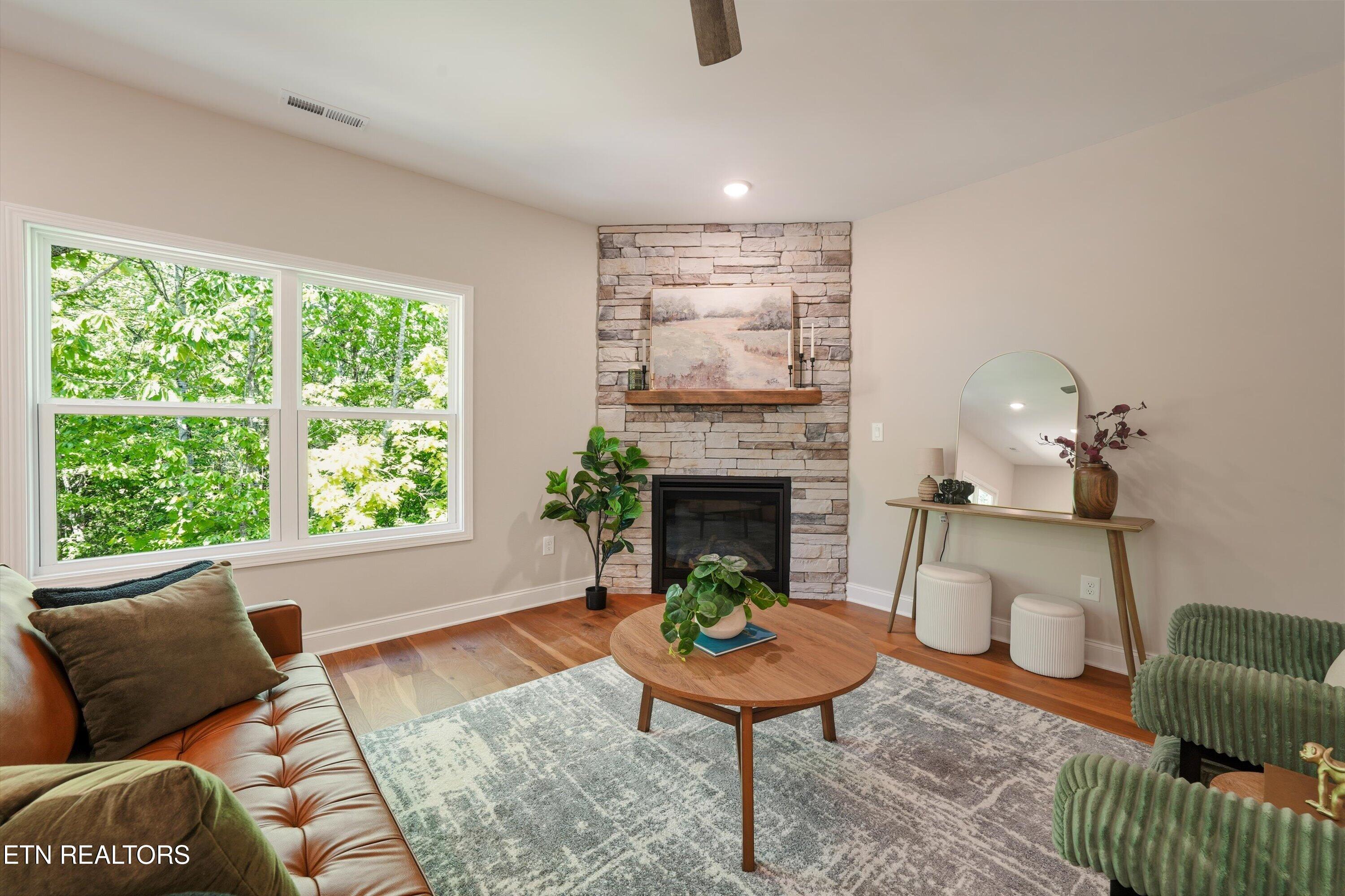 1632 Green Meadows Lane Lenoir City TN 37771