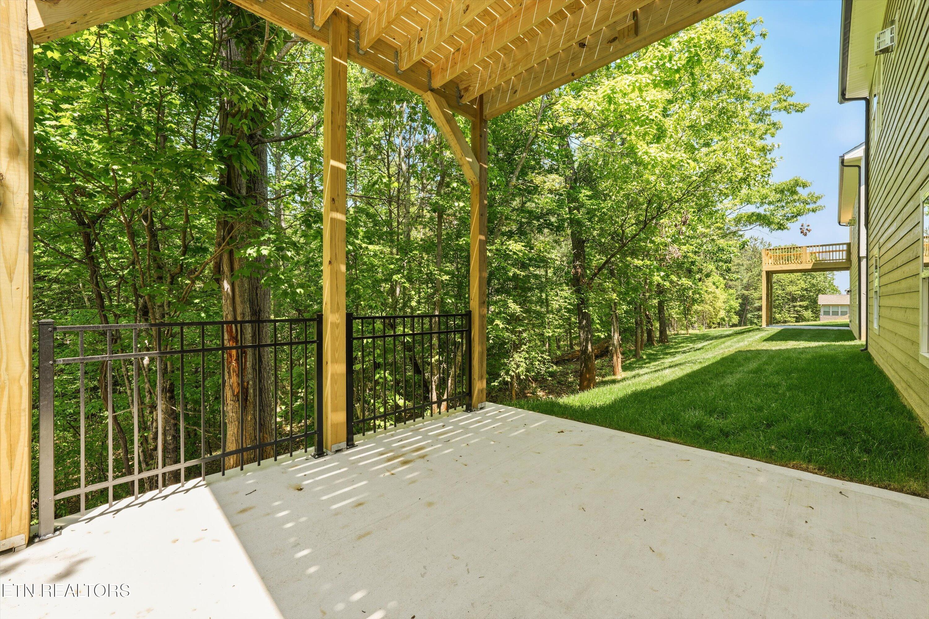1632 Green Meadows Lane Lenoir City TN 37771