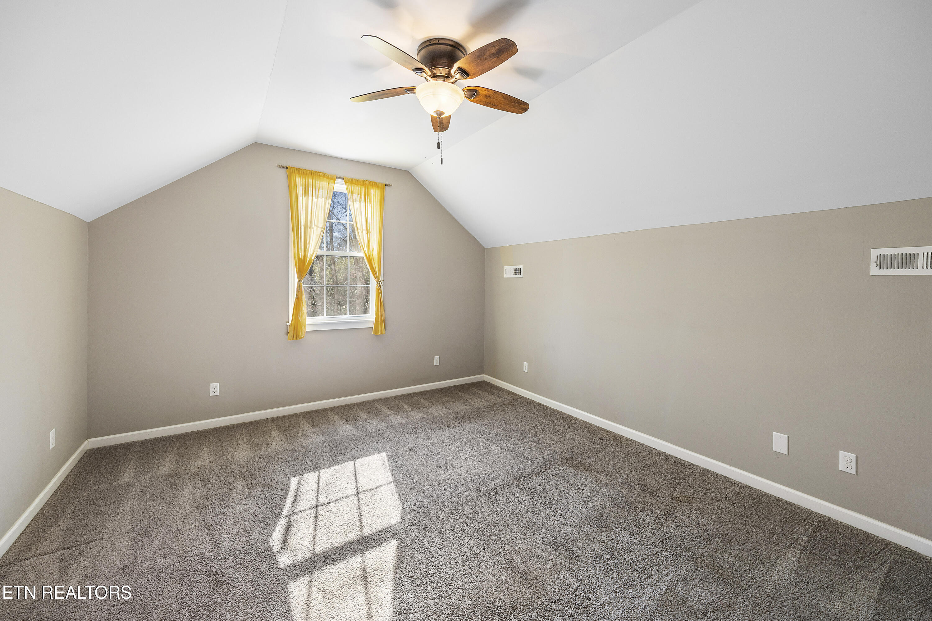 4237 Hiawatha Drive Knoxville TN 37919