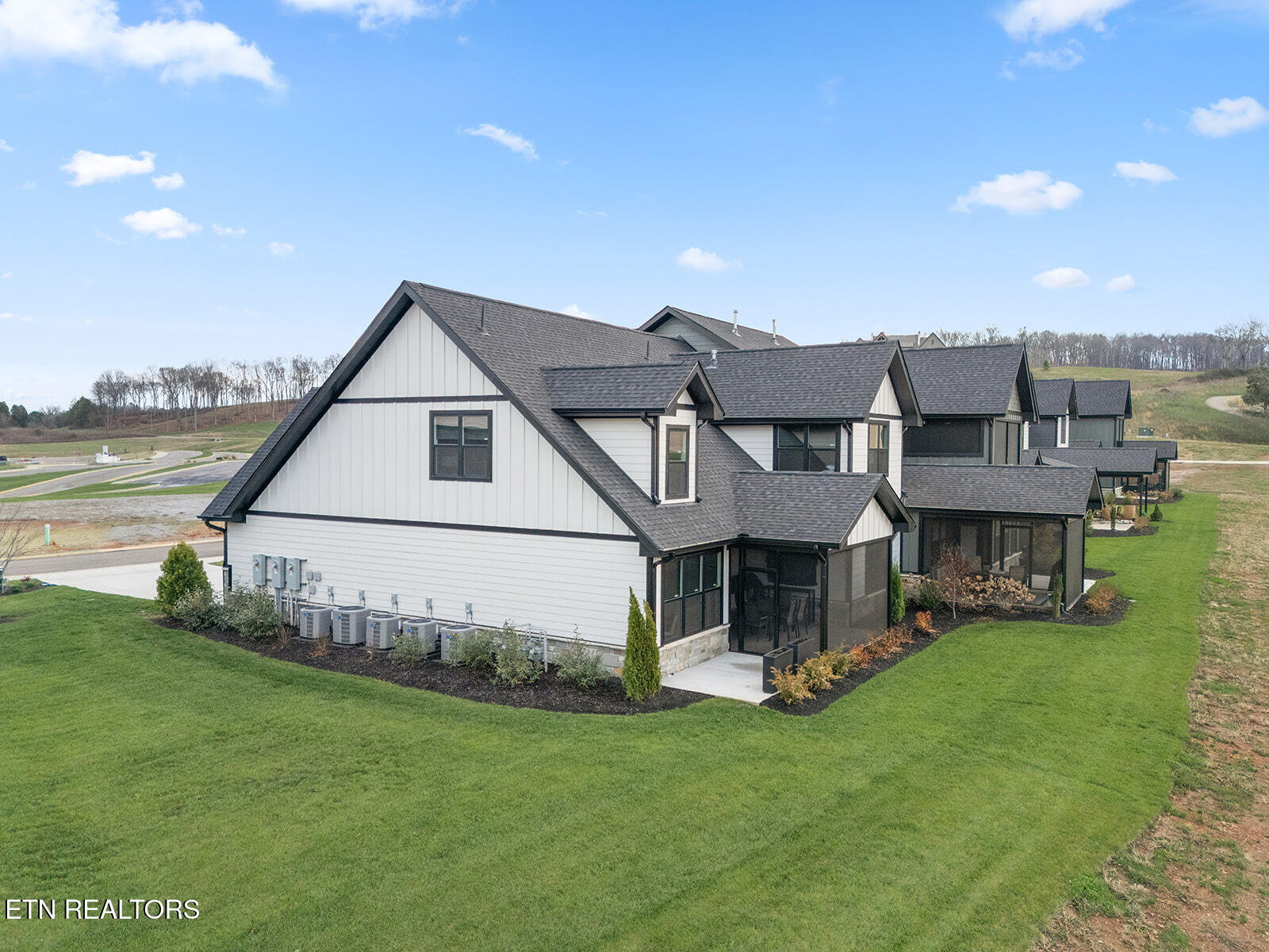 179 Island Circle Loudon TN 37774