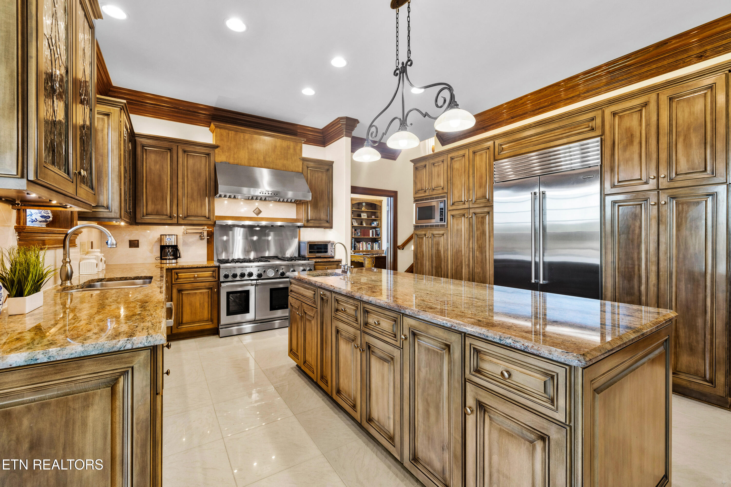 859 Rarity Bay Parkway Vonore TN 37885