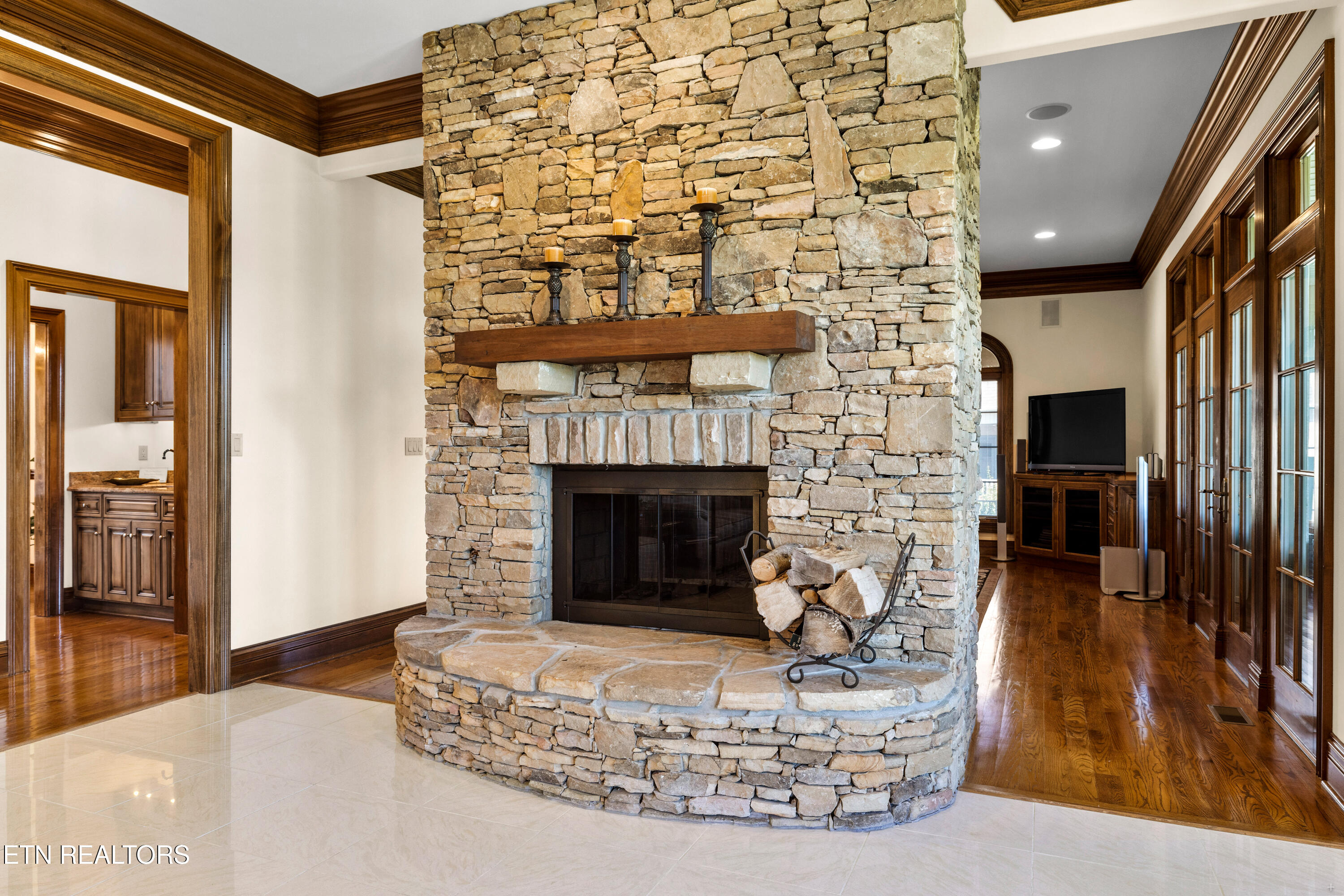 859 Rarity Bay Parkway Vonore TN 37885