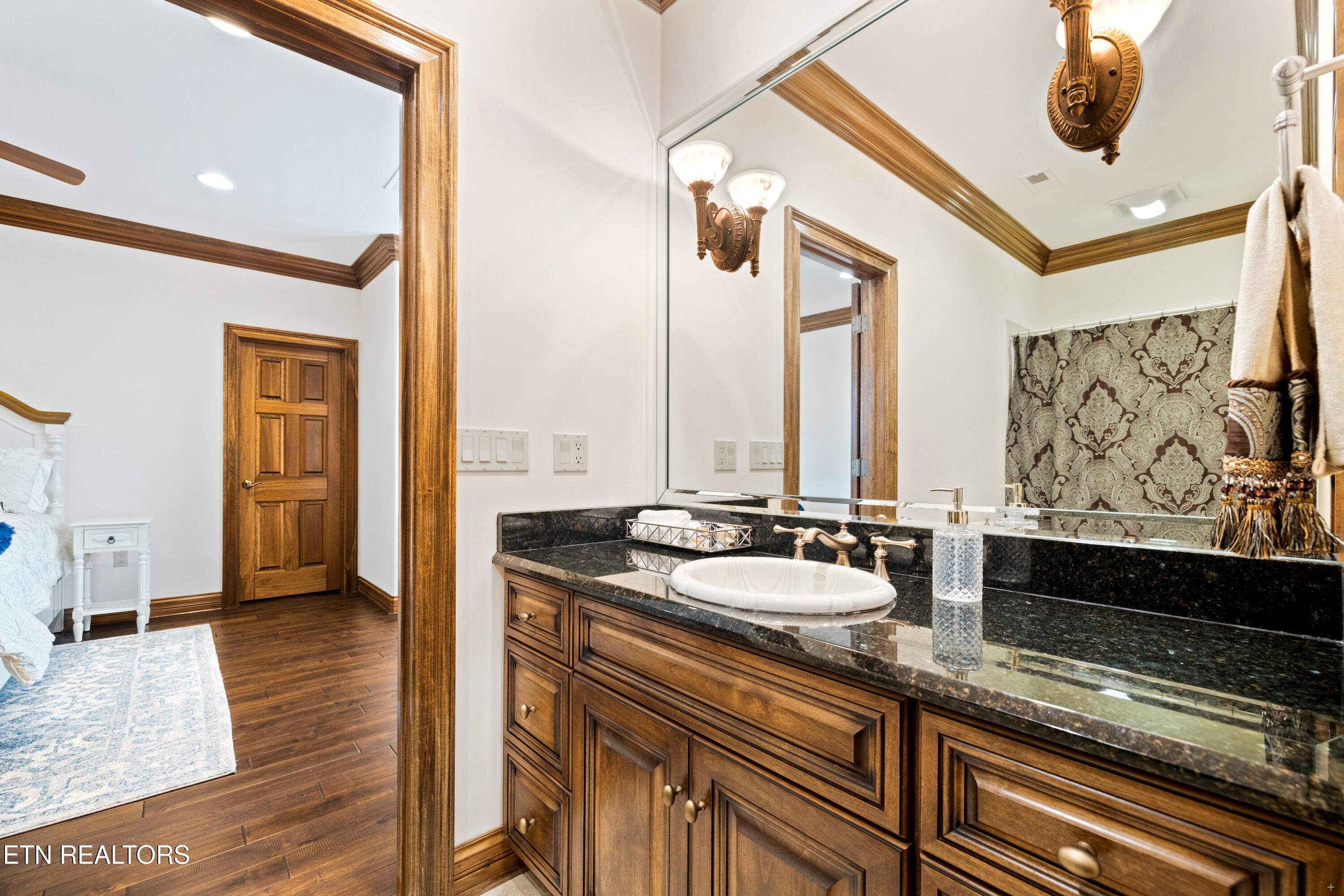 859 Rarity Bay Parkway Vonore TN 37885