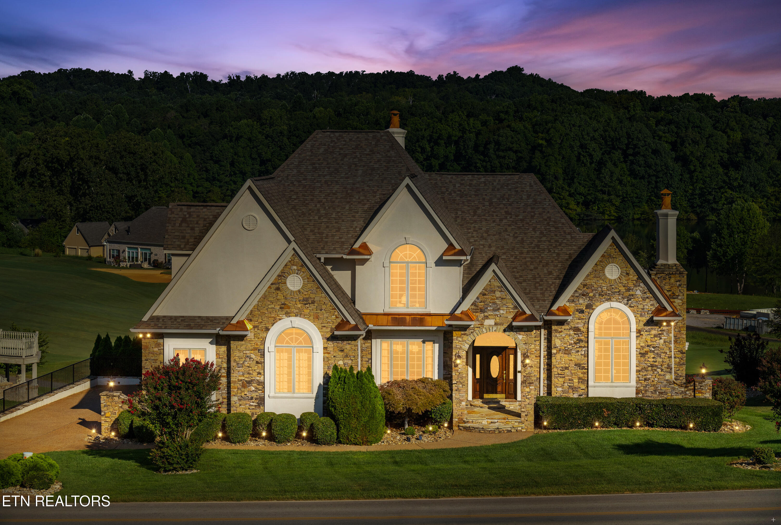 859 Rarity Bay Parkway Vonore TN 37885