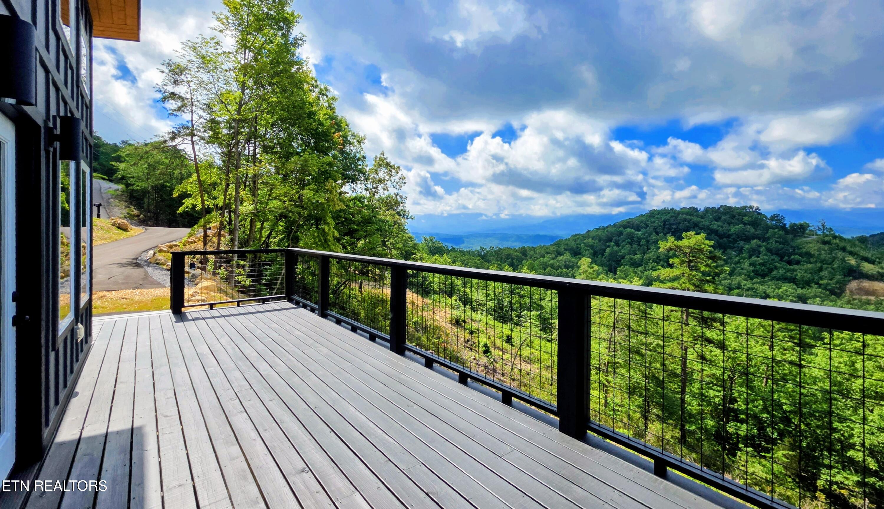 2608 Mountain Boulevard Sevierville TN 37876