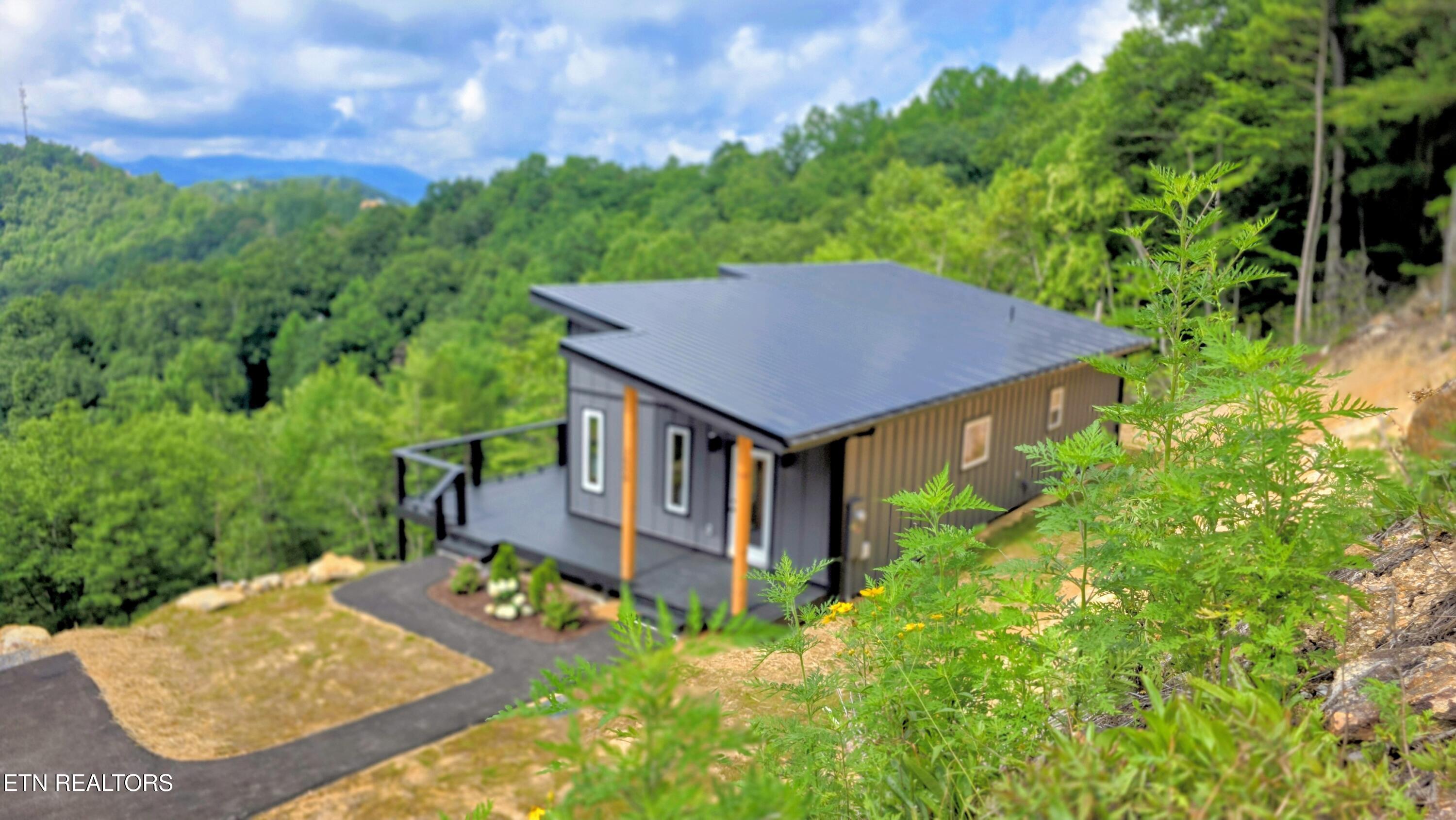 2608 Mountain Boulevard Sevierville TN 37876