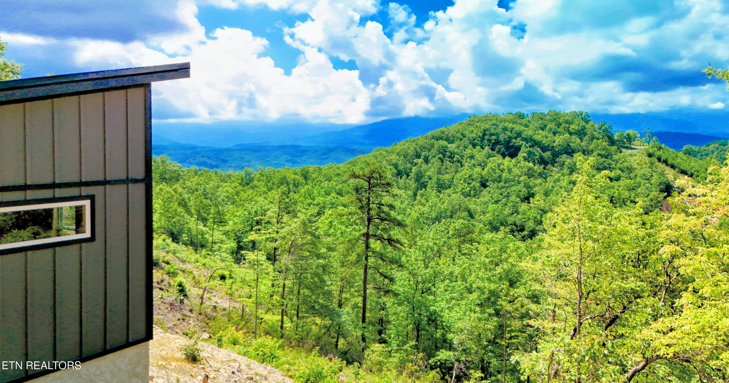 2608 Mountain Boulevard Sevierville TN 37876