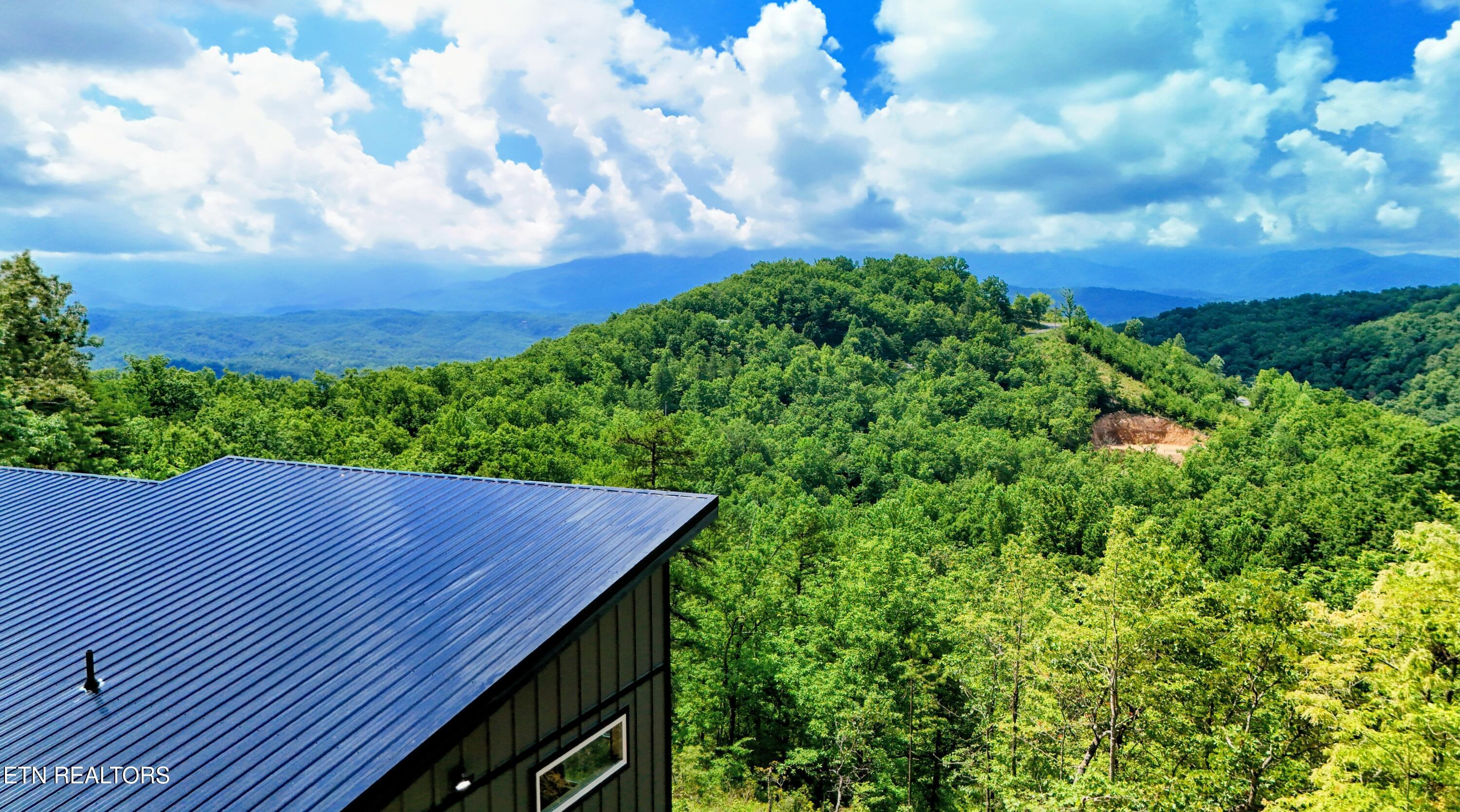 2608 Mountain Boulevard Sevierville TN 37876