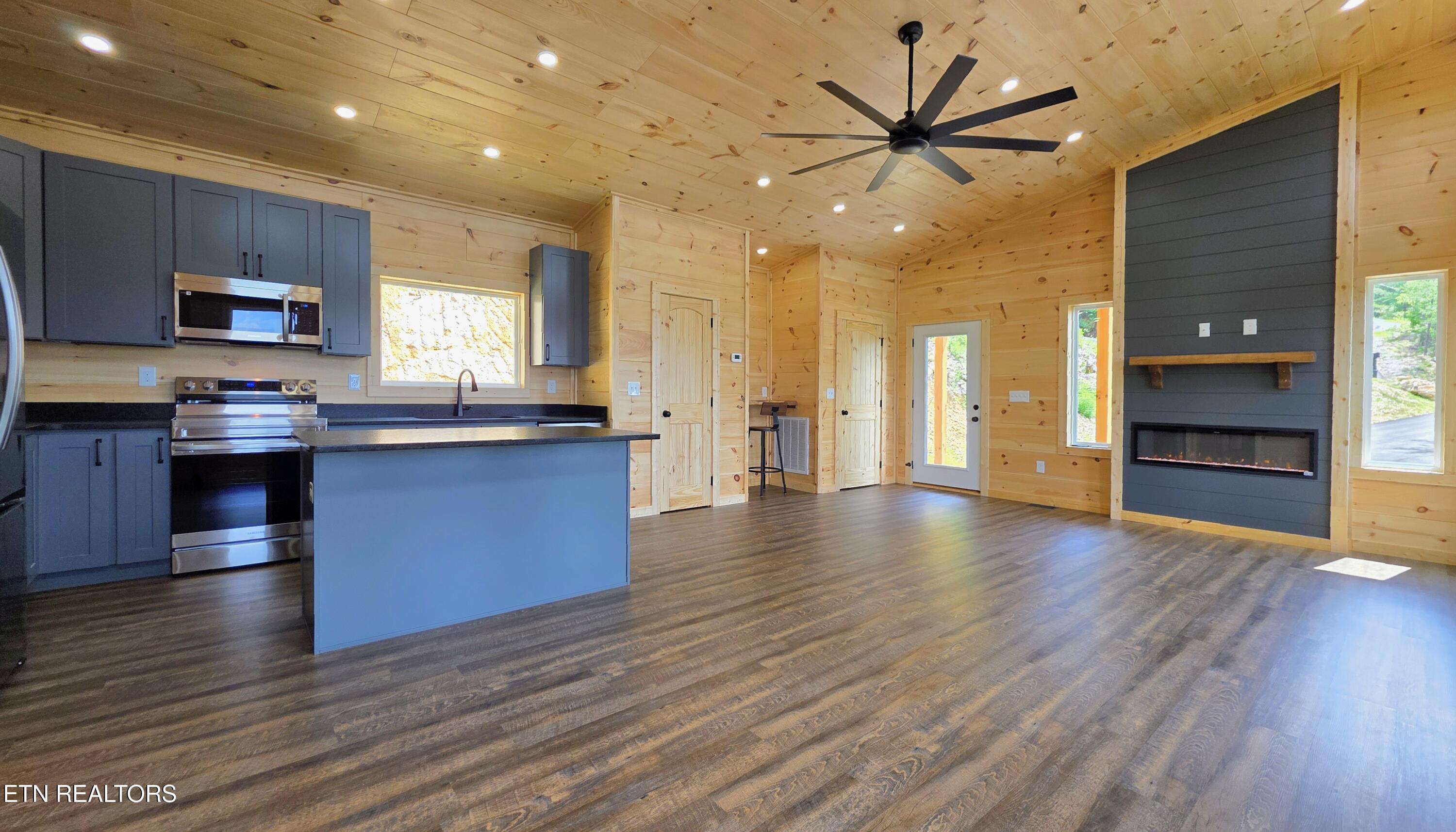 2608 Mountain Boulevard Sevierville TN 37876