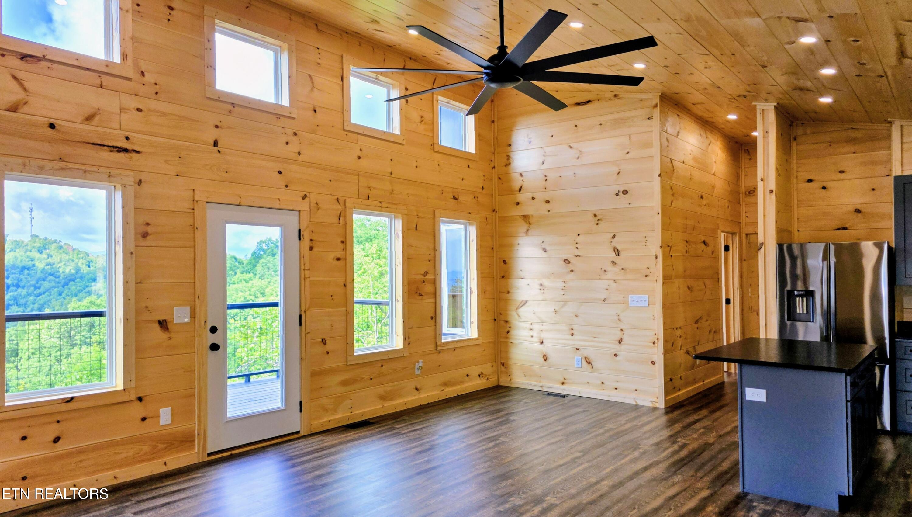 2608 Mountain Boulevard Sevierville TN 37876