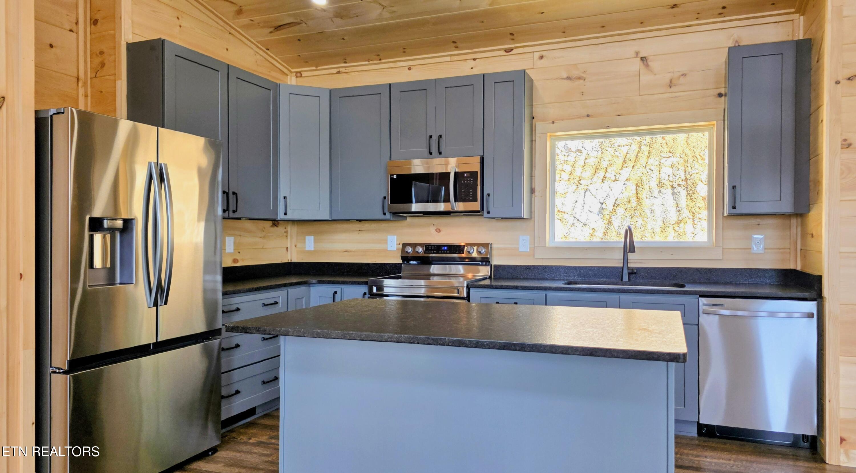 2608 Mountain Boulevard Sevierville TN 37876