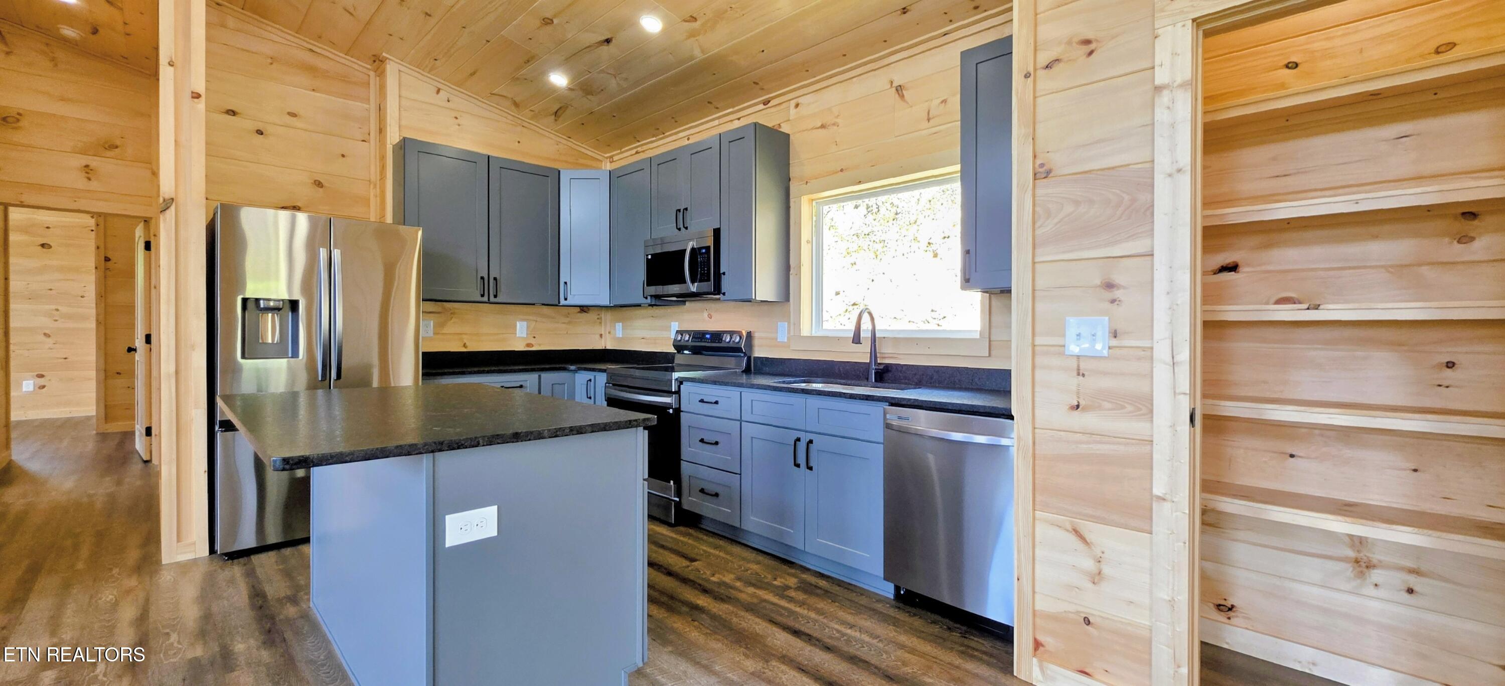 2608 Mountain Boulevard Sevierville TN 37876