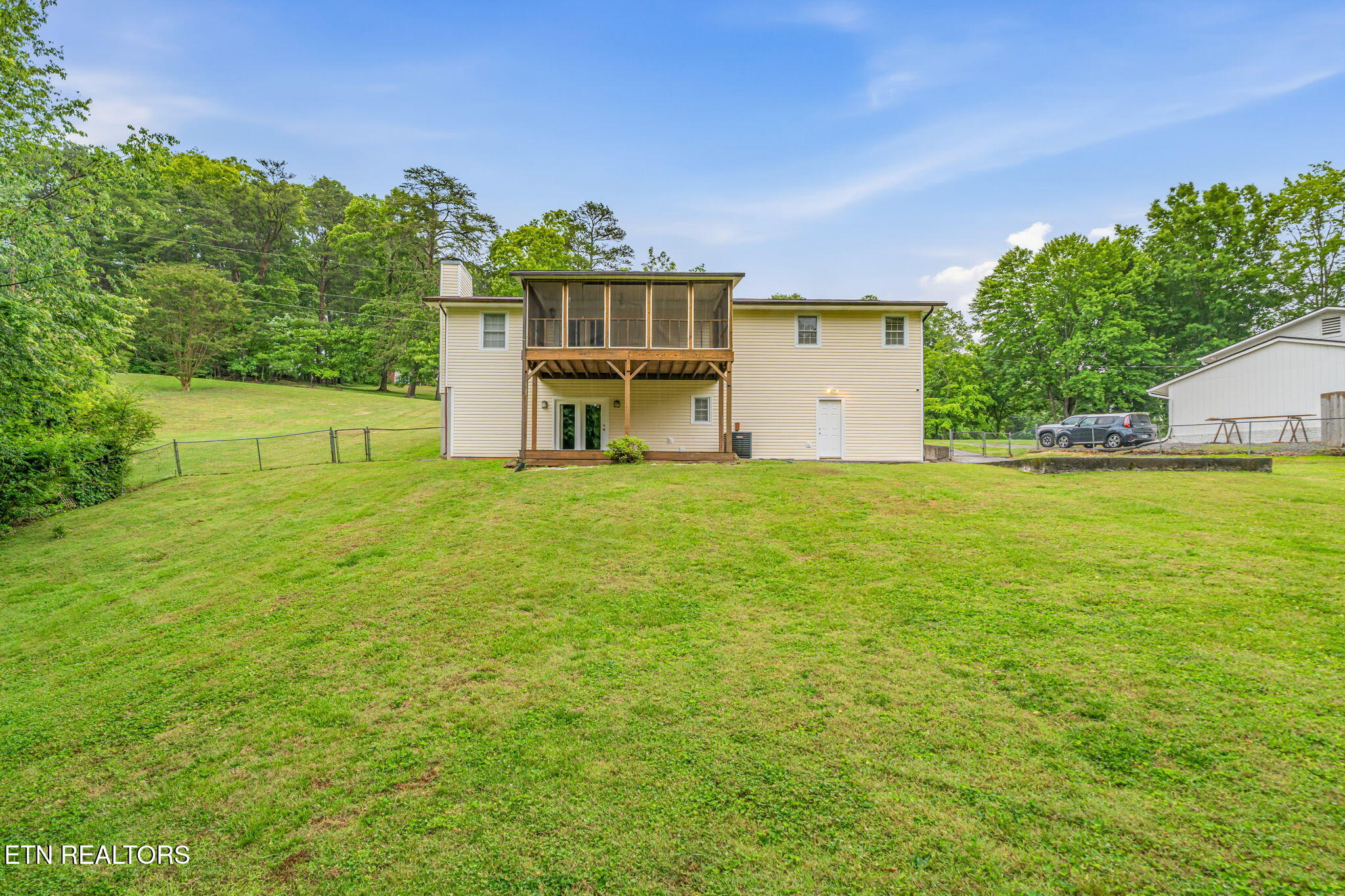 7921 Blueberry Road Powell TN 37849
