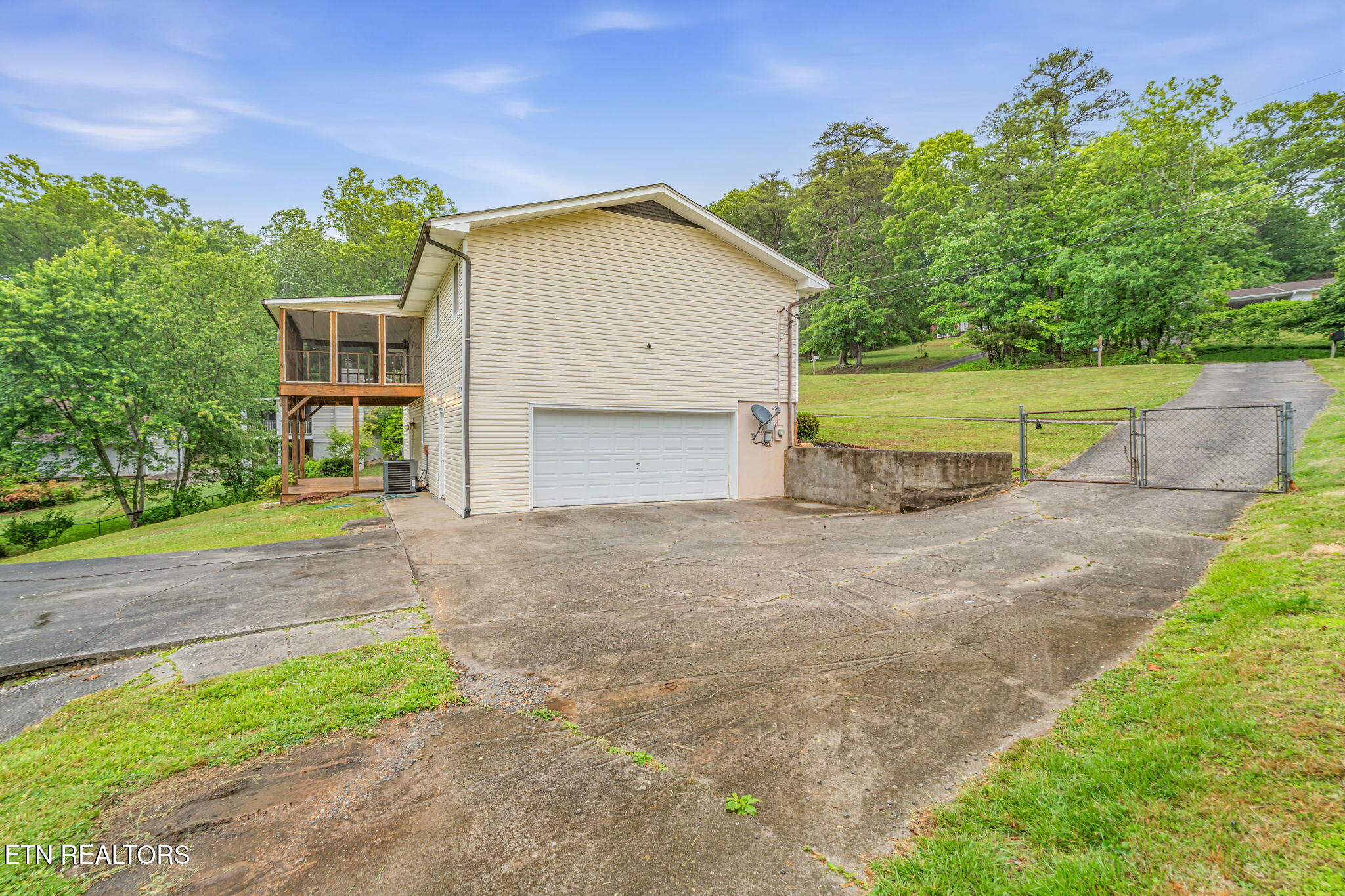 7921 Blueberry Road Powell TN 37849