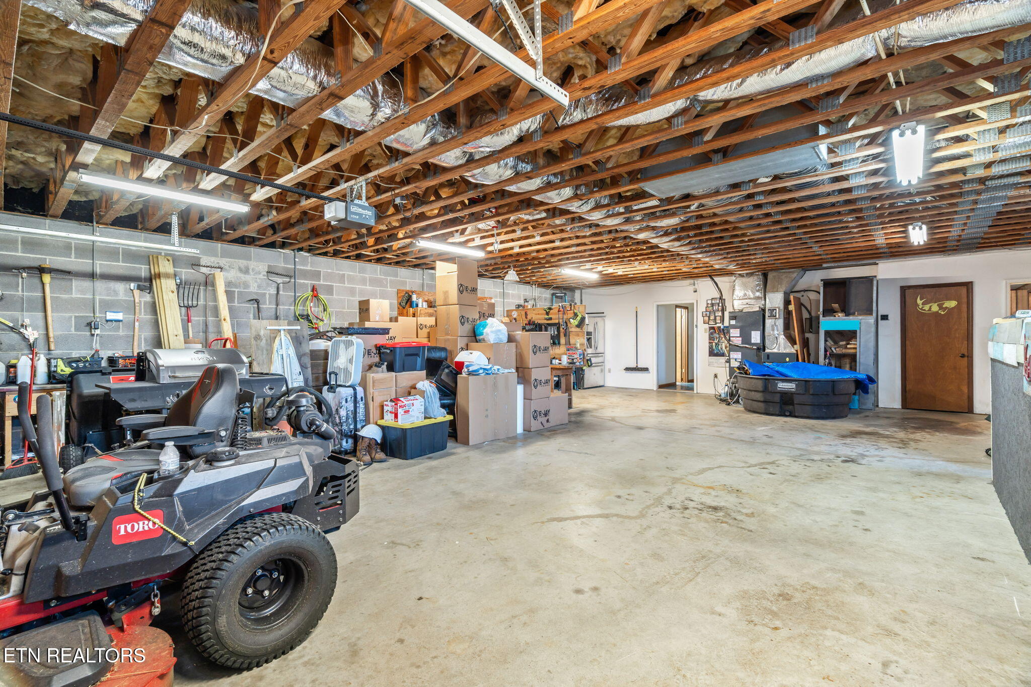 4050 Lowes Ferry Road Louisville TN 37777