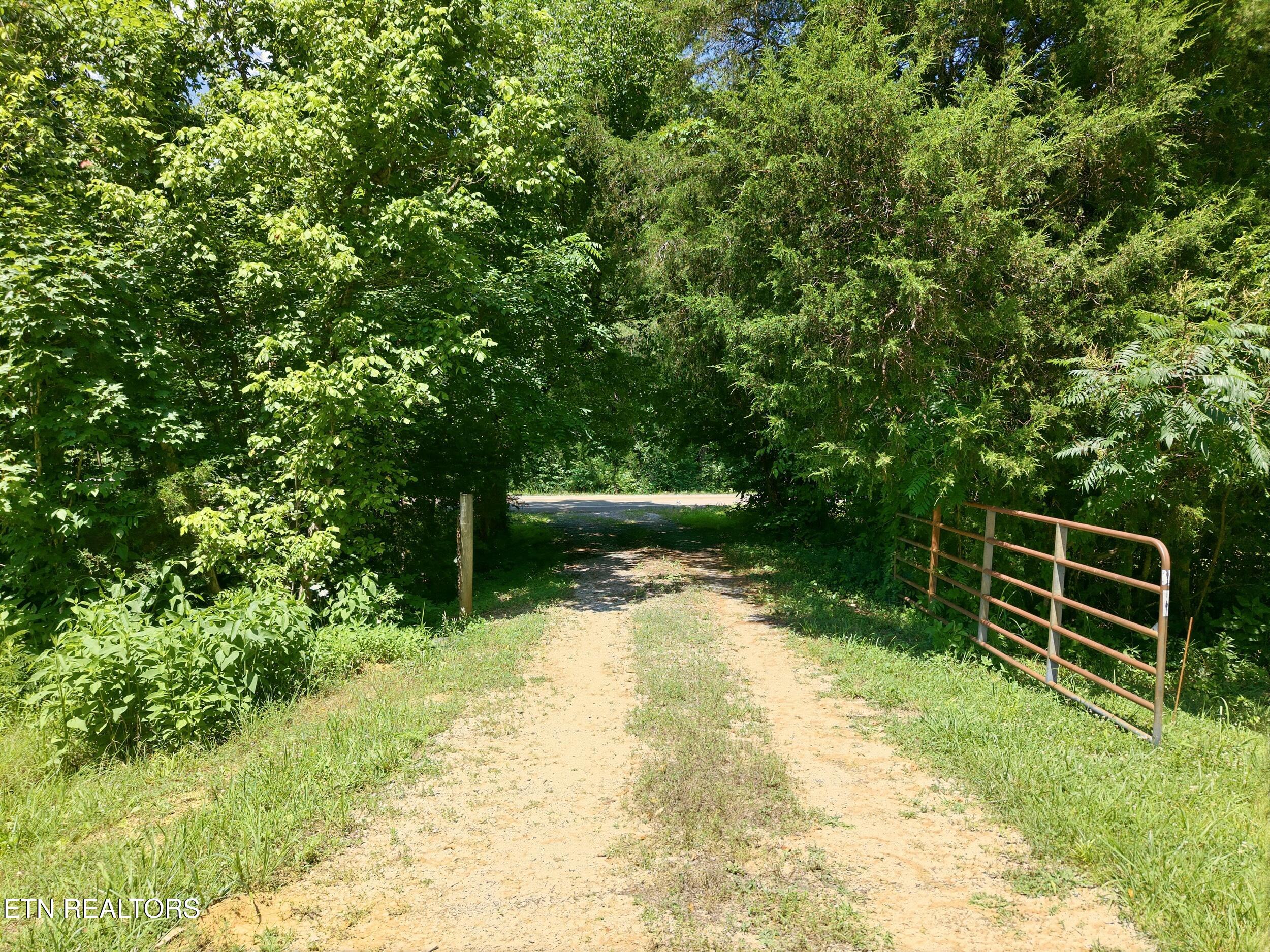 3280 Ballplay Road Madisonville TN 37354