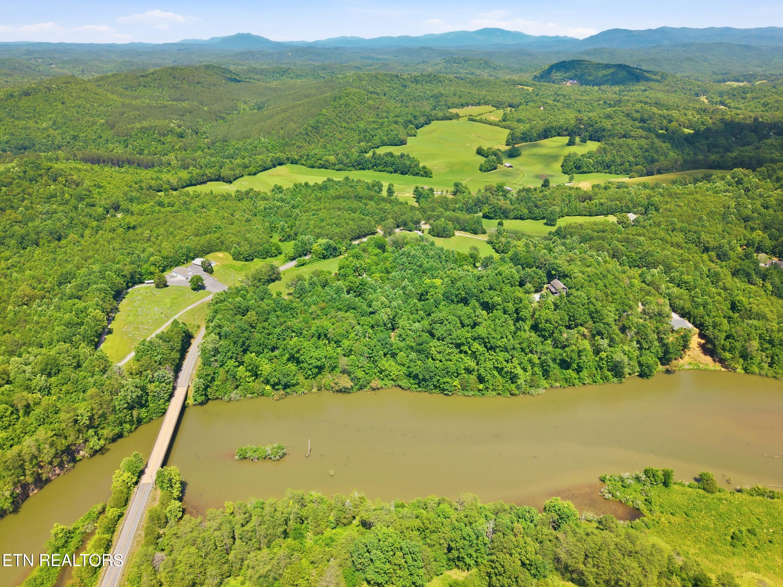 3280 Ballplay Road Madisonville TN 37354