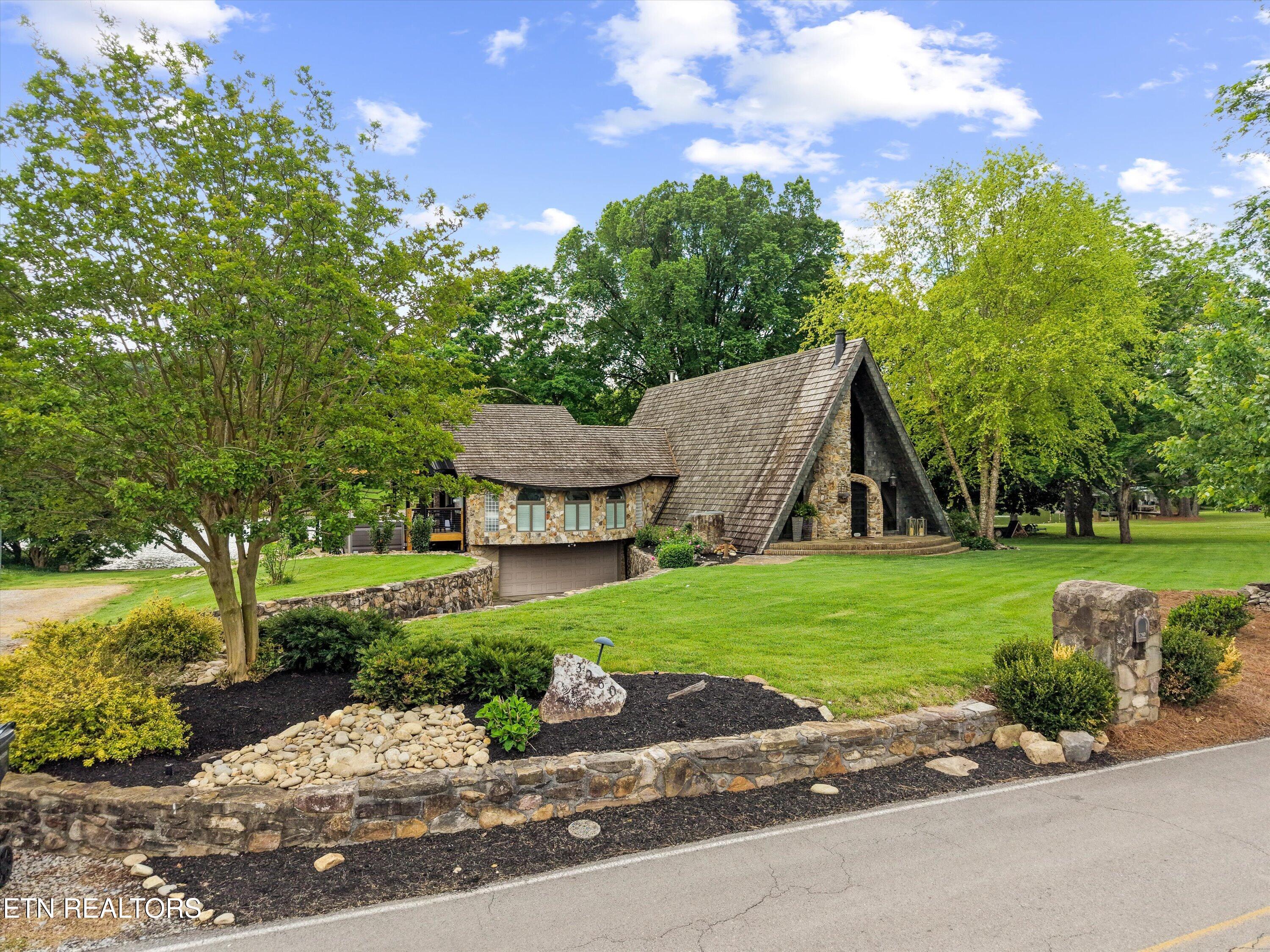 3260 Cox Road Louisville TN 37777