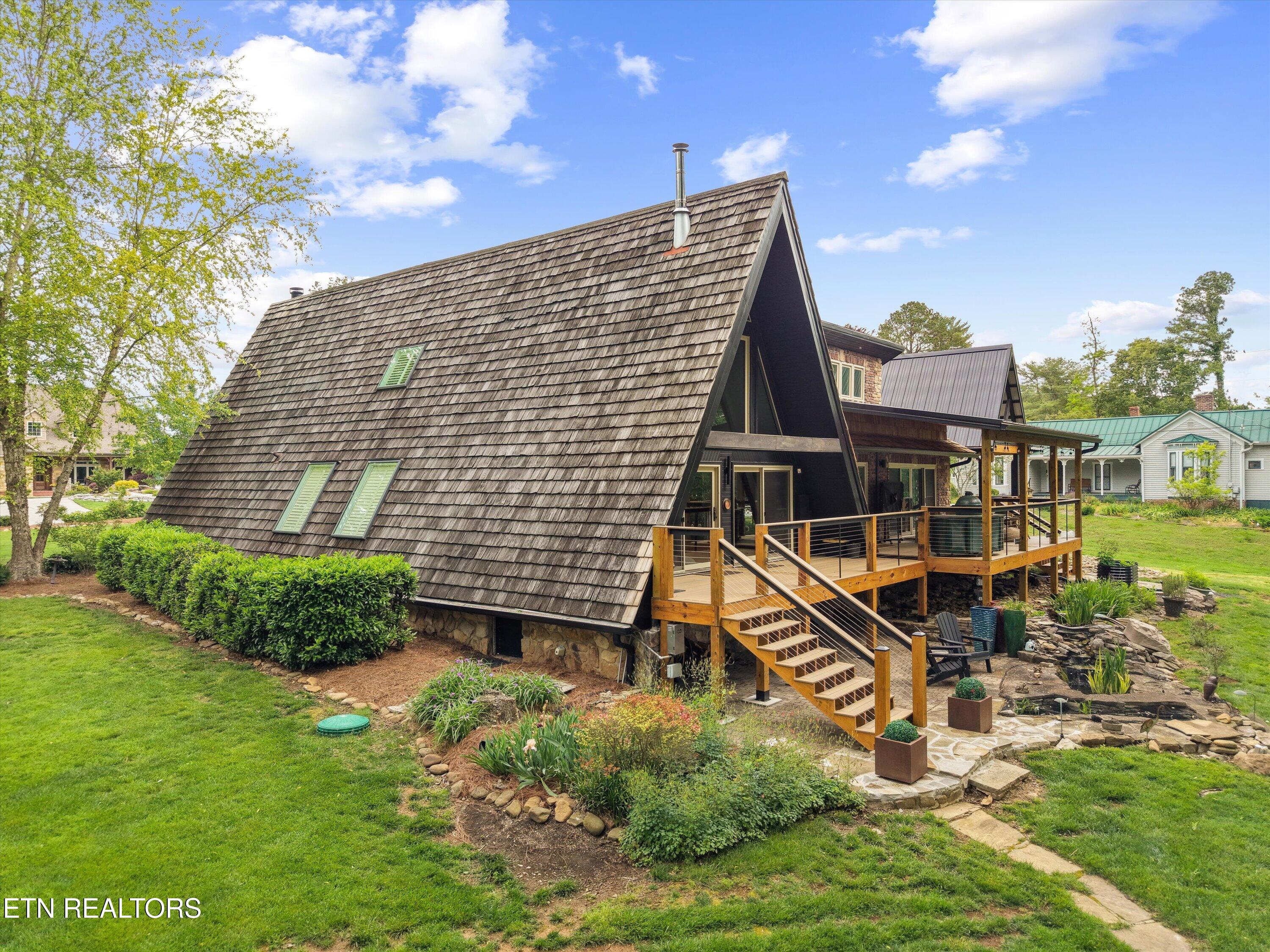 3260 Cox Road Louisville TN 37777