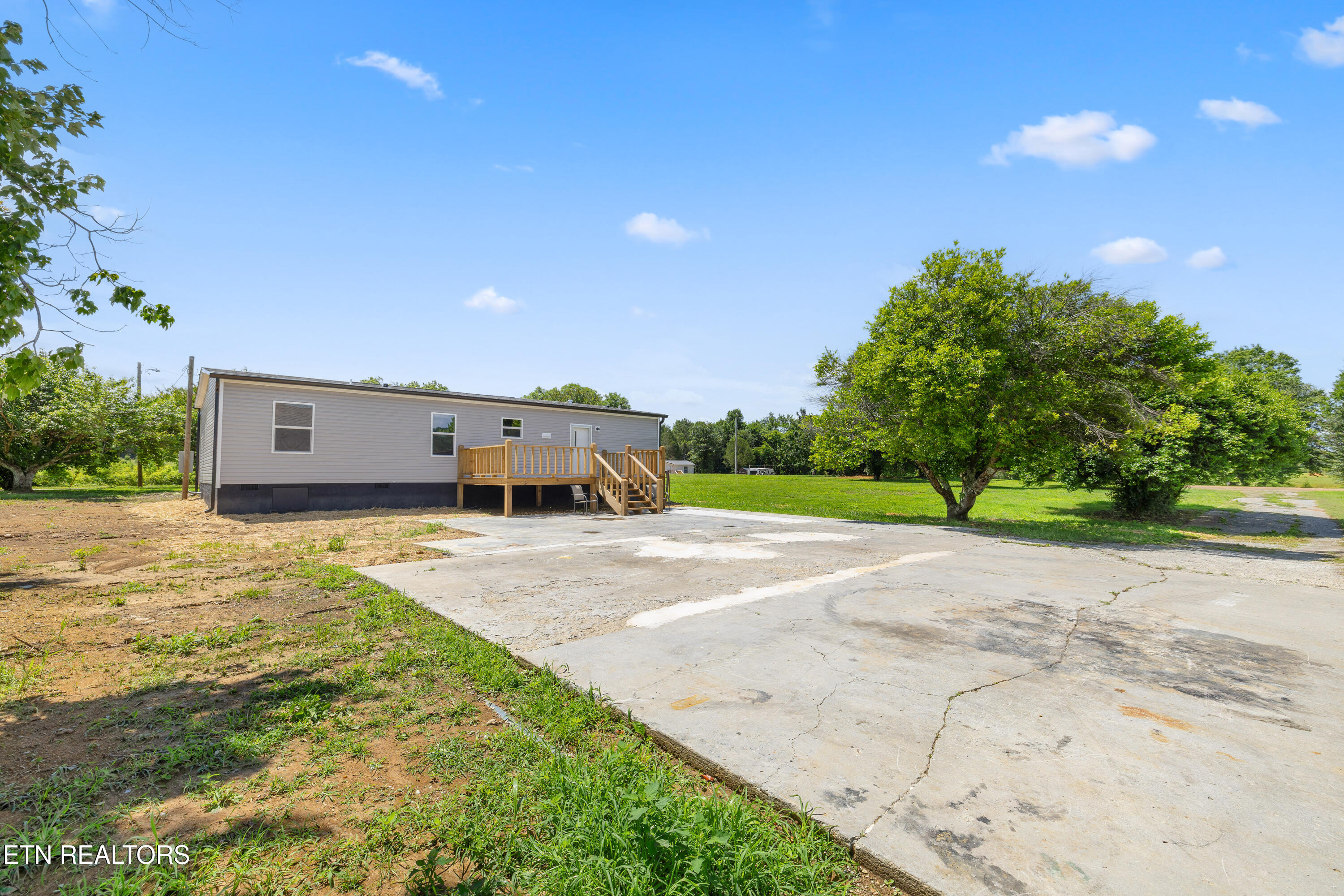 359 Clearwater Road Ten Mile TN 37880