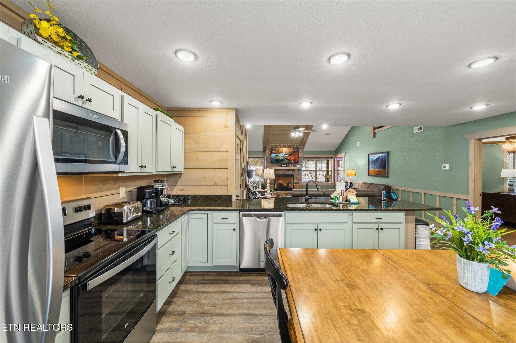 1104 Anastasia Way Gatlinburg TN 37738