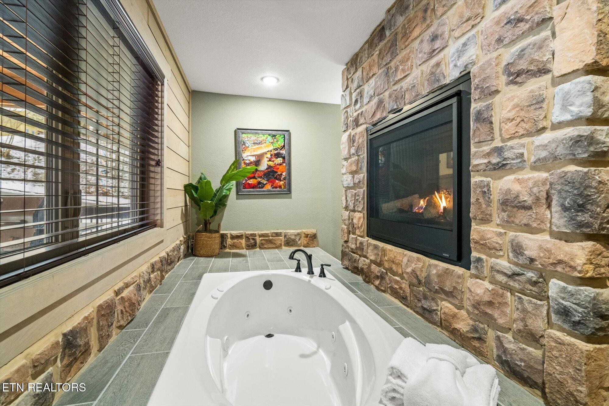 1104 Anastasia Way Gatlinburg TN 37738