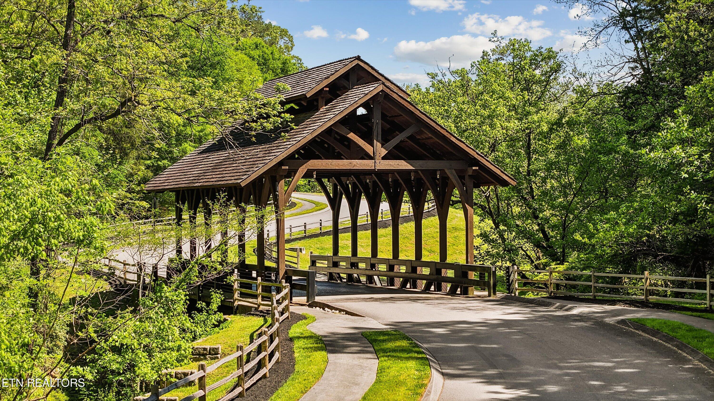 2508 Shady Meadow Lane Knoxville TN 37932