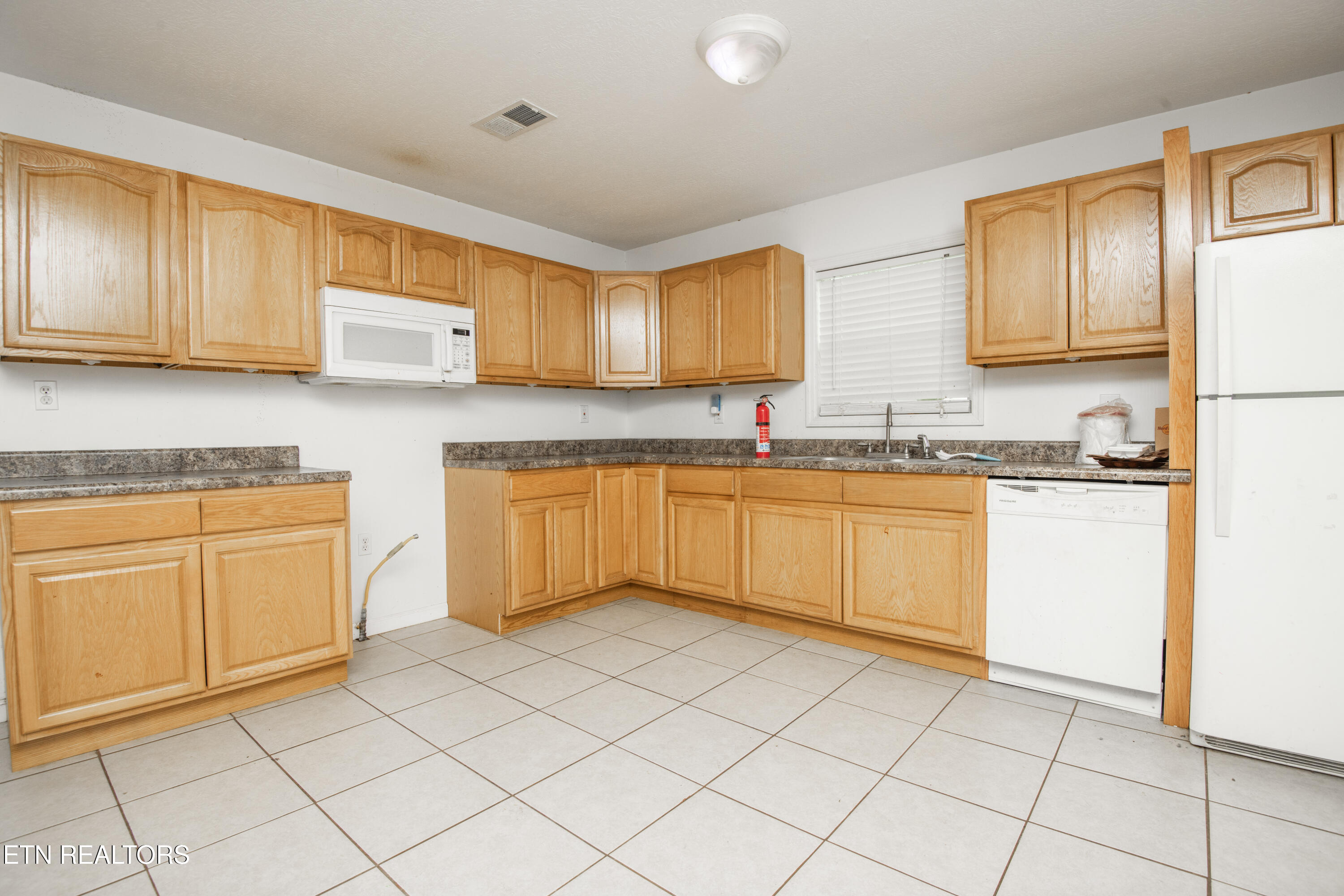 2335 Grove Street Maryville TN 37804