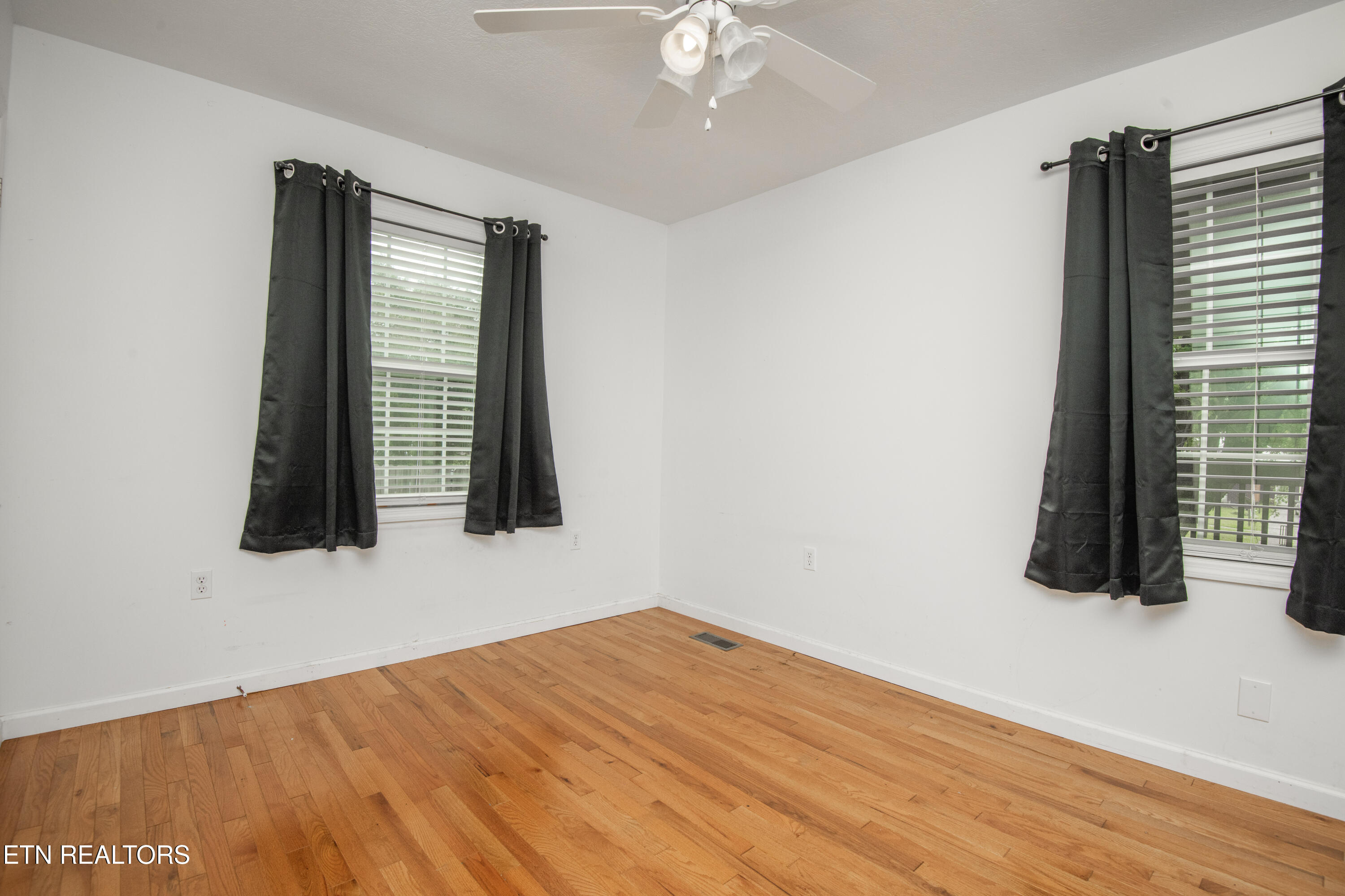 2335 Grove Street Maryville TN 37804