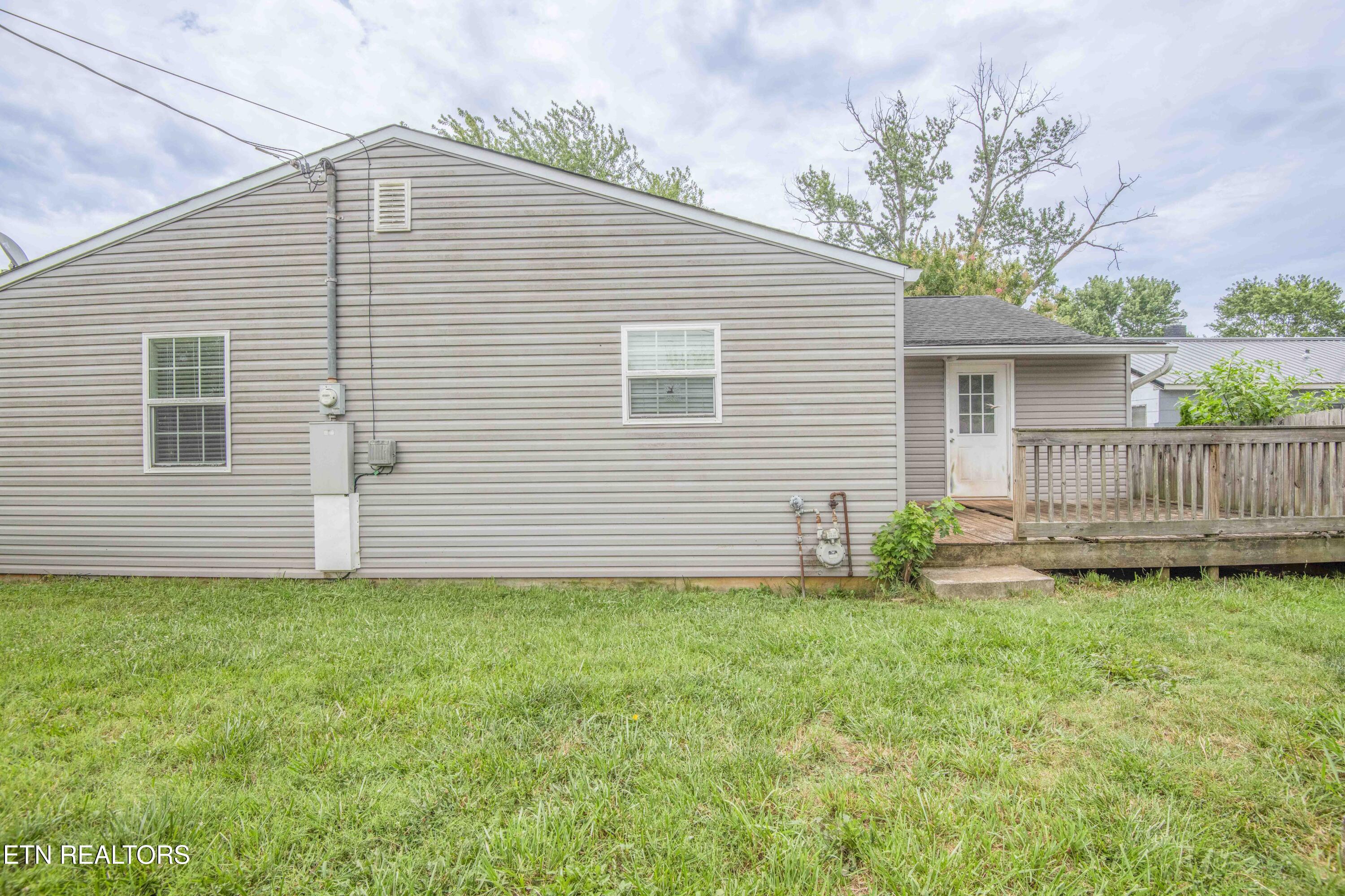 2335 Grove Street Maryville TN 37804