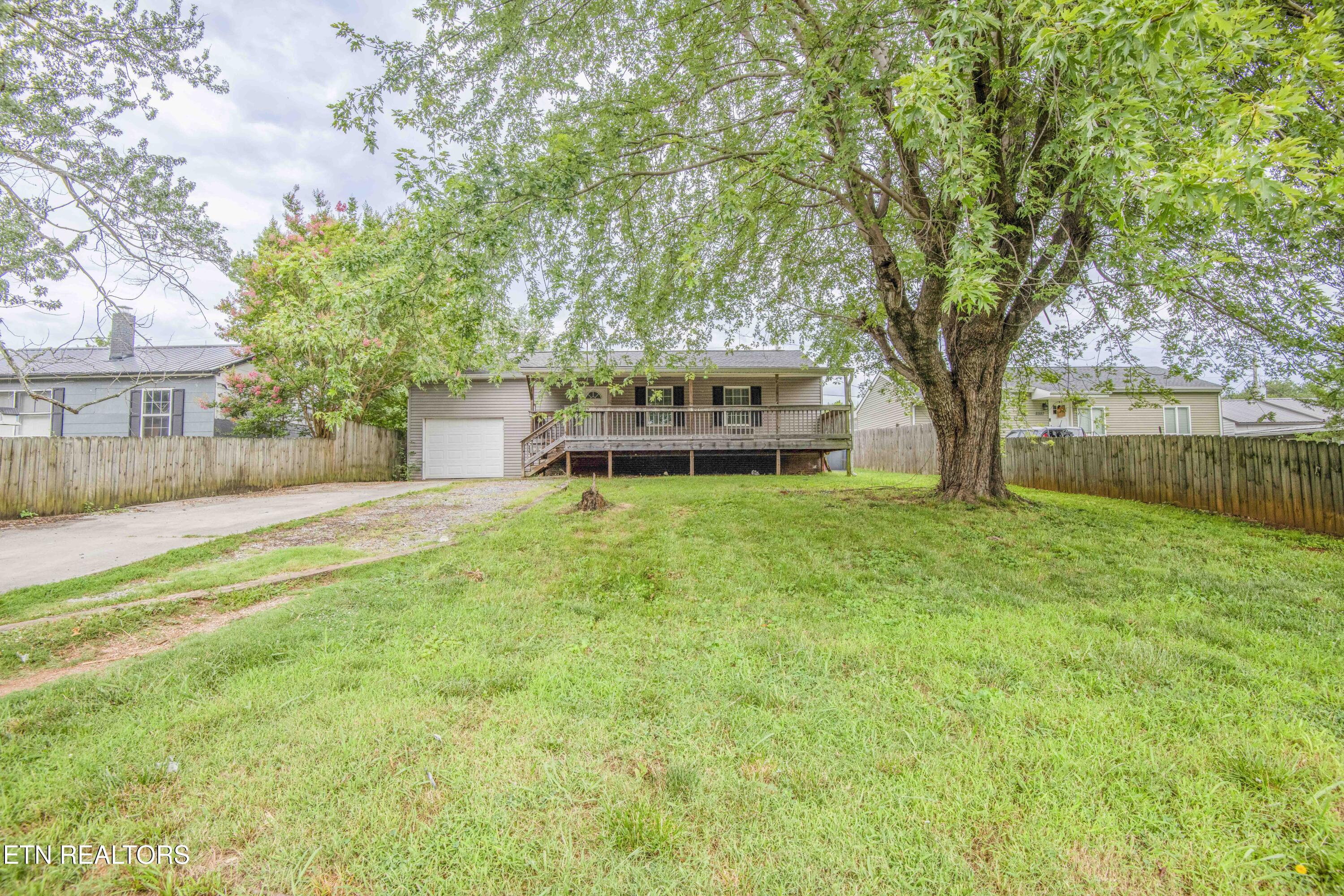 2335 Grove Street Maryville TN 37804