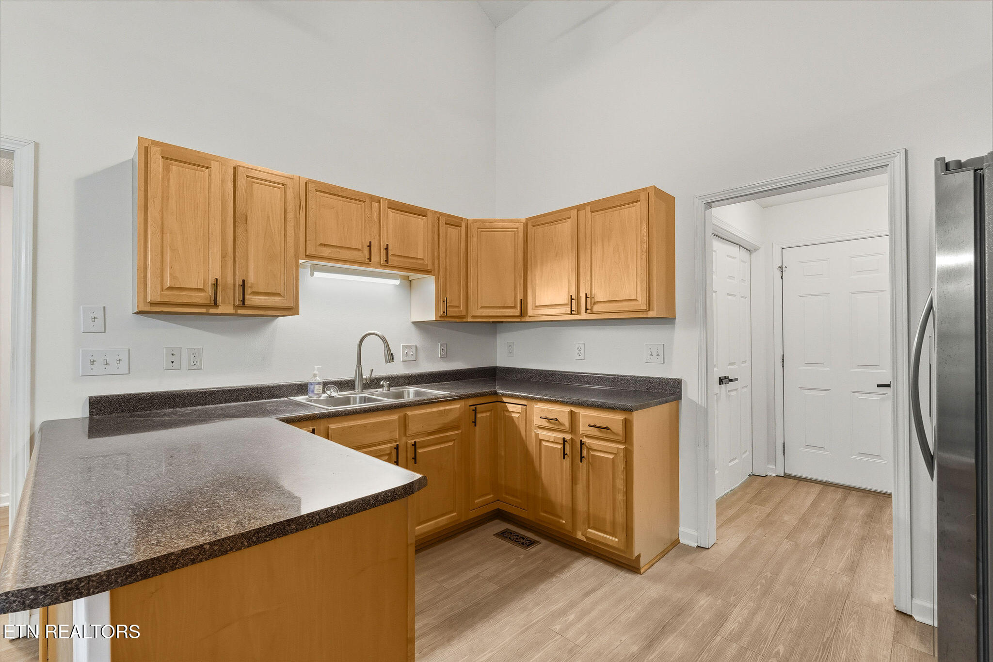 176 Cheeskogili Way Loudon TN 37774