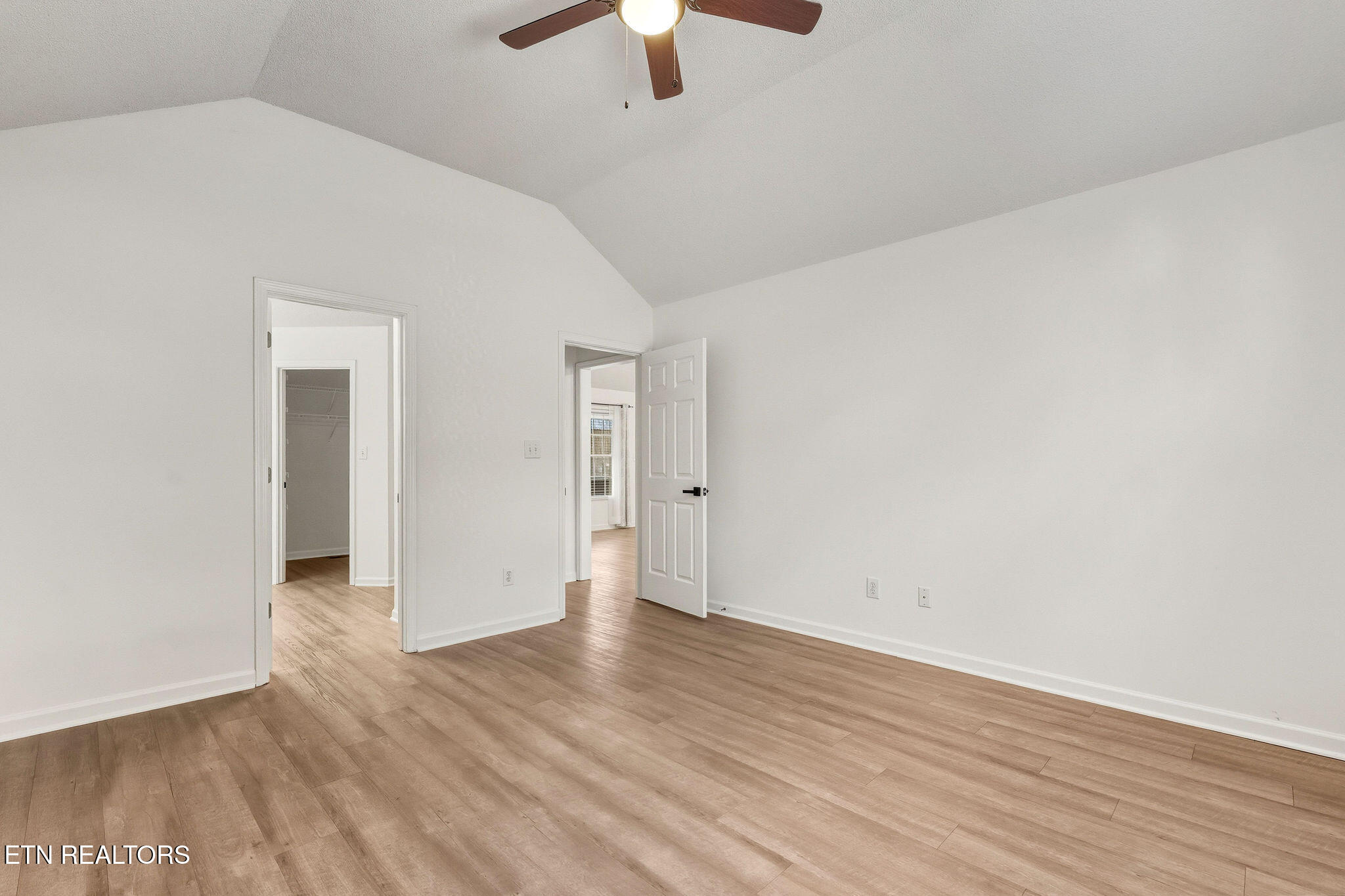 176 Cheeskogili Way Loudon TN 37774