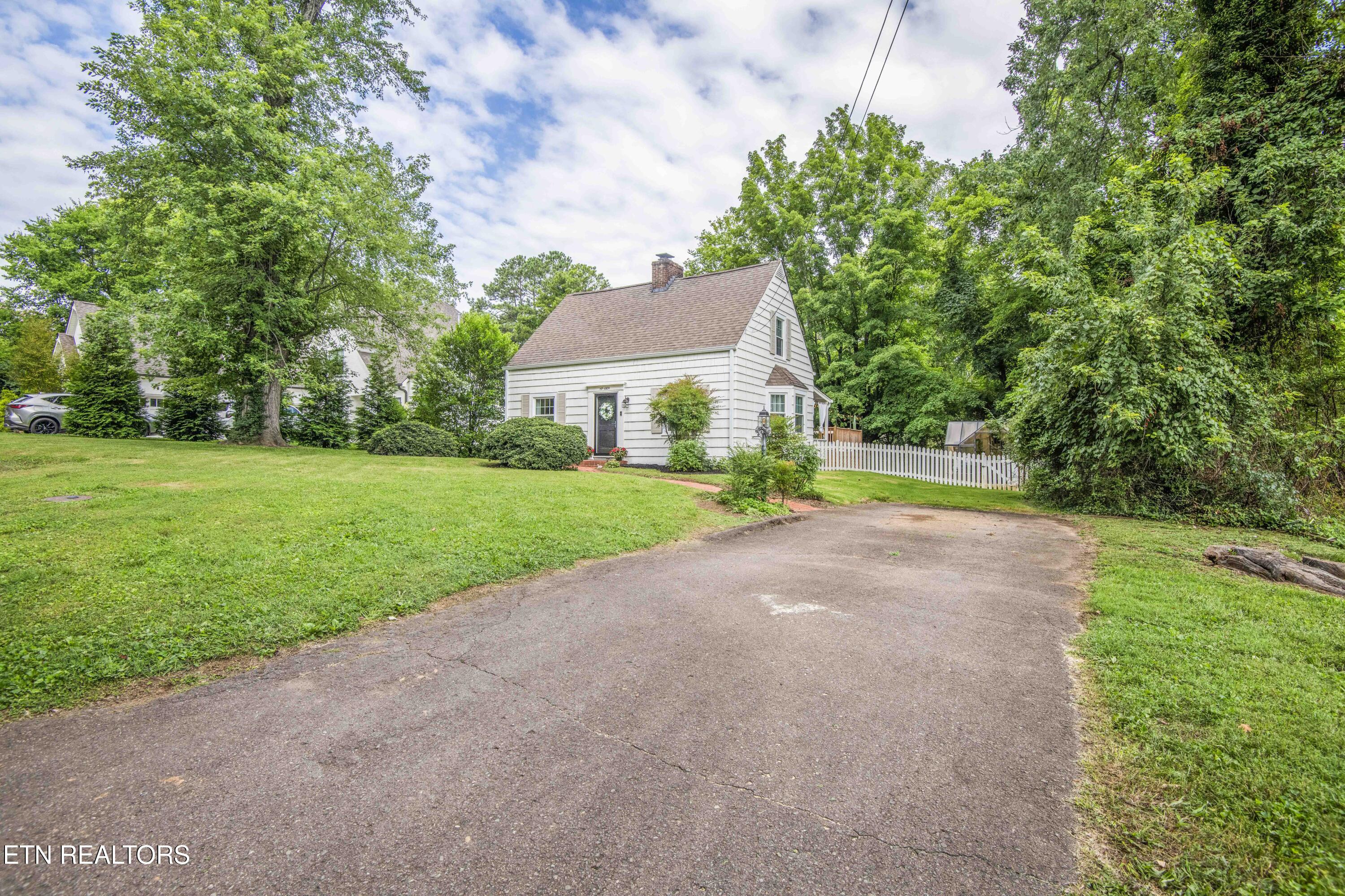 6809 Nubbin Ridge Drive Knoxville TN 37919