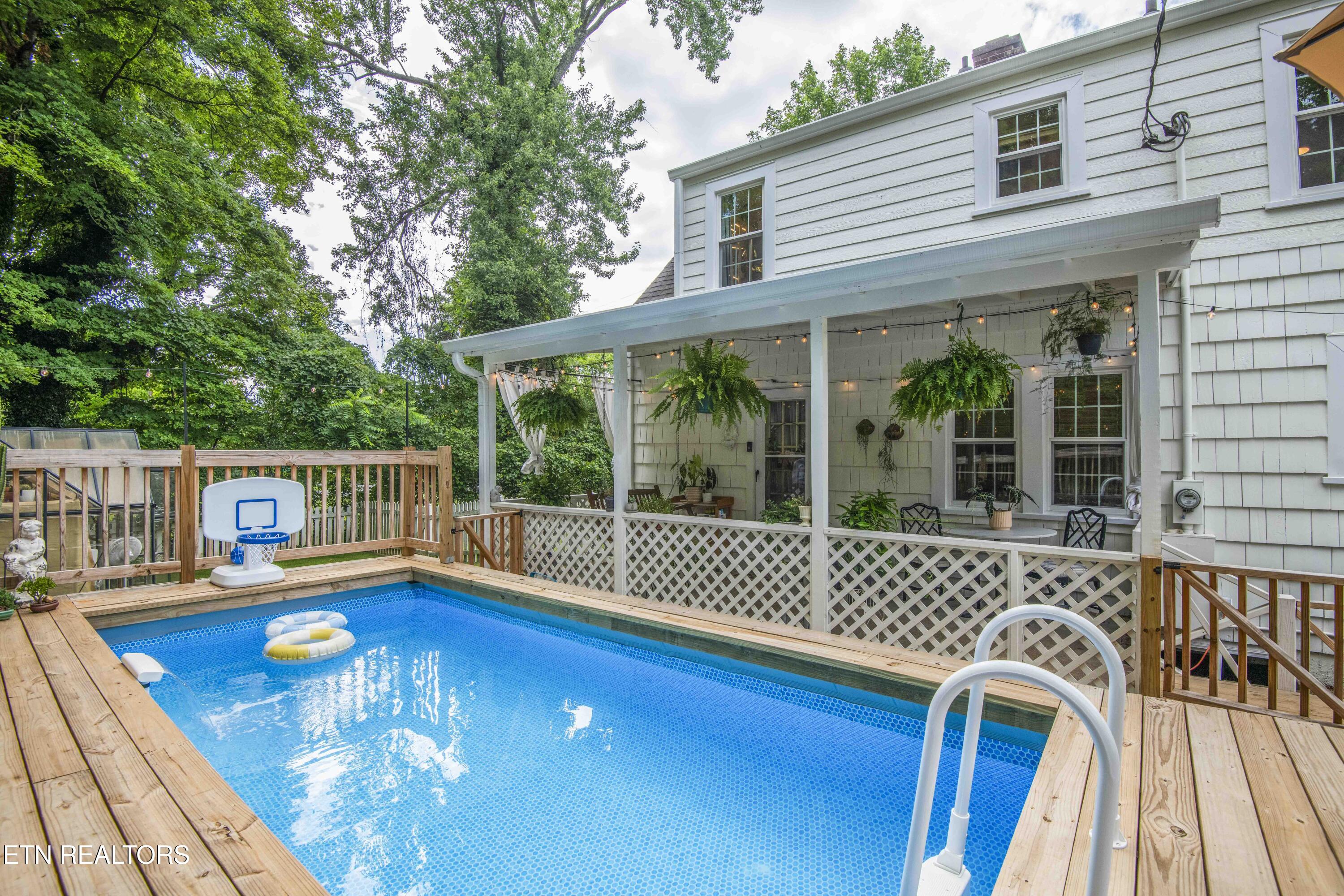 6809 Nubbin Ridge Drive Knoxville TN 37919