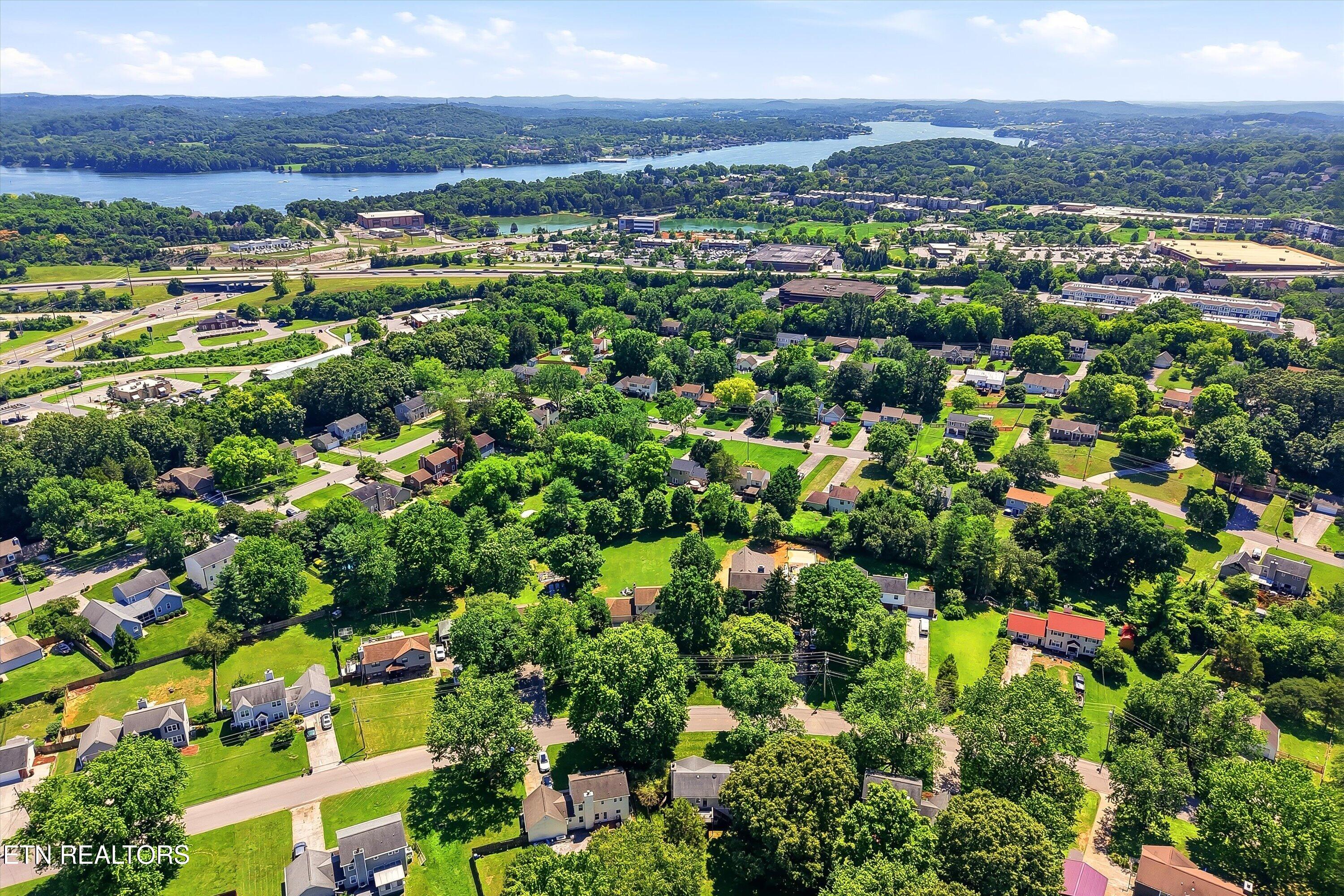 1832 Wickersham Drive Knoxville TN 37922