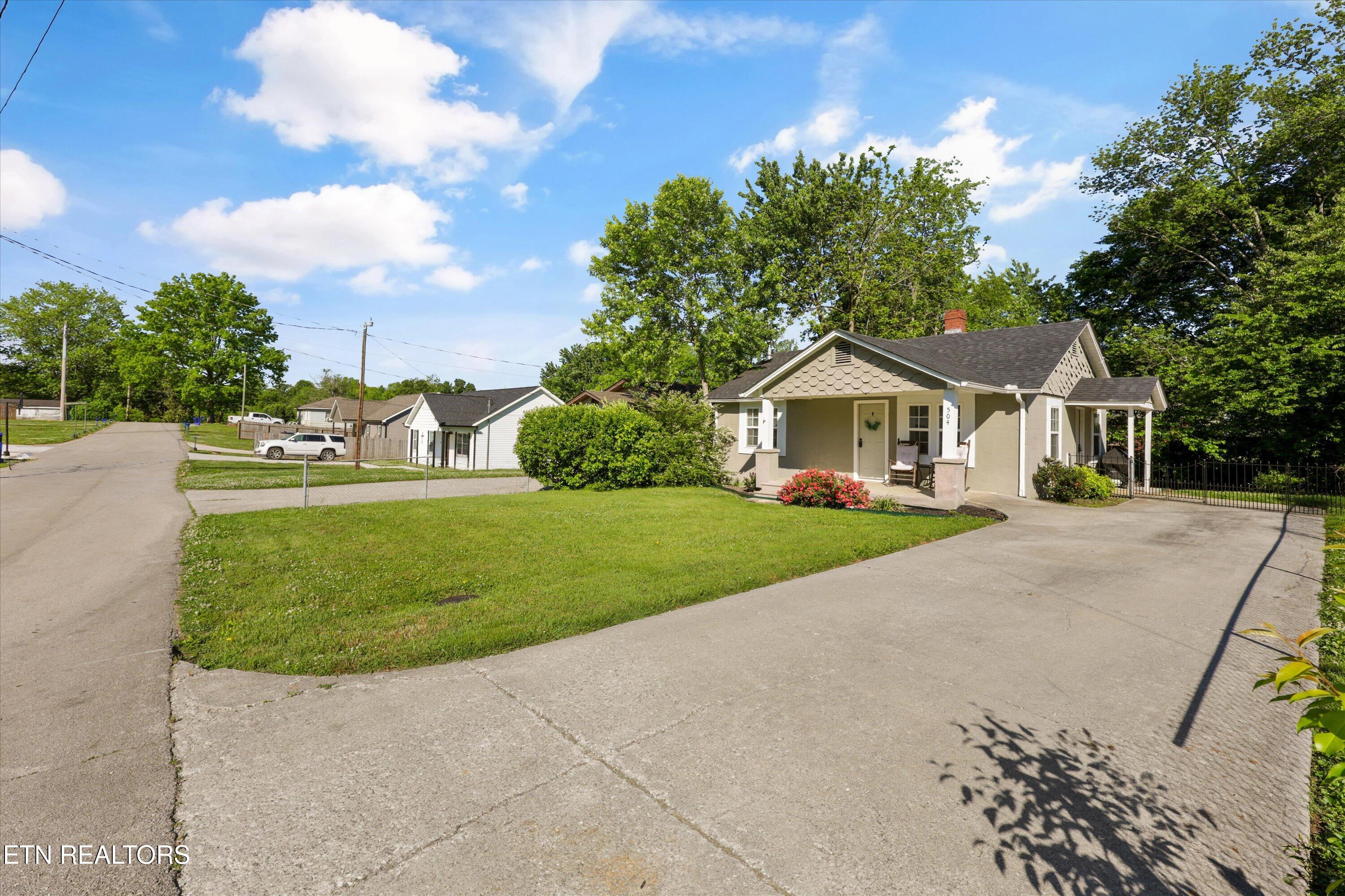 504 Cherokee Avenue Clinton TN 37716