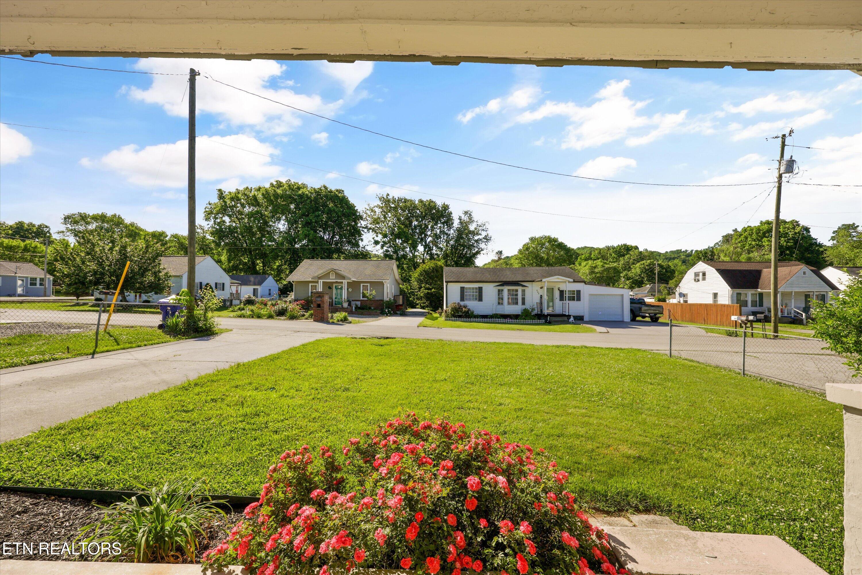504 Cherokee Avenue Clinton TN 37716