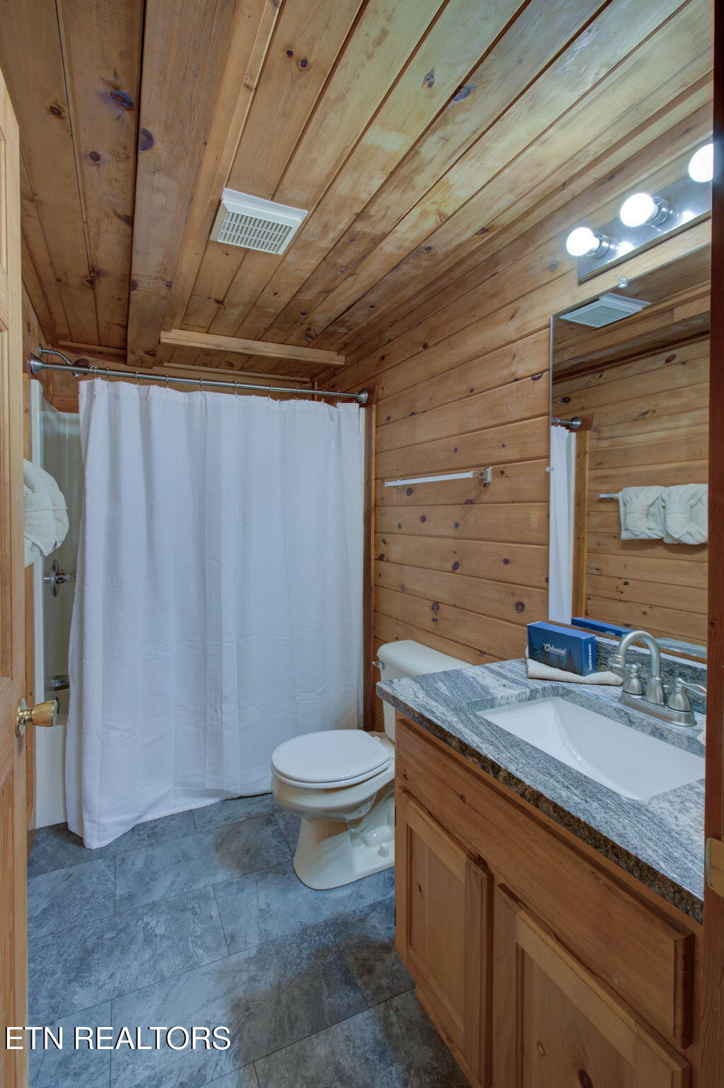 510 Hoot Owl Way Gatlinburg TN 37738