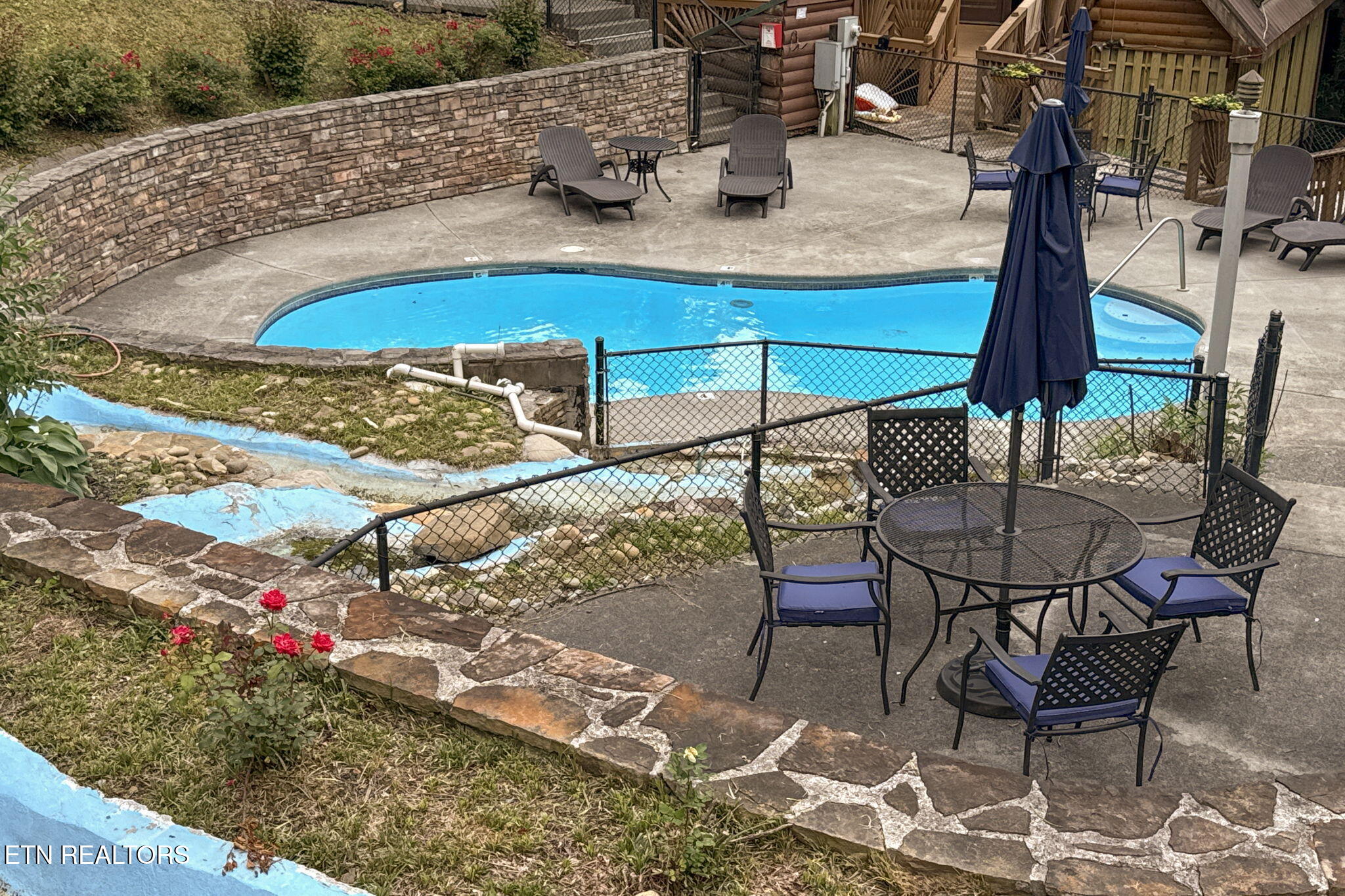 510 Hoot Owl Way Gatlinburg TN 37738